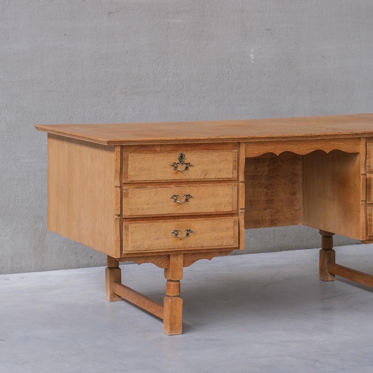 Oak Danish Midcentury Desk Attributed. to Henning Kjaernulf In Good Condition For Sale In London, GB