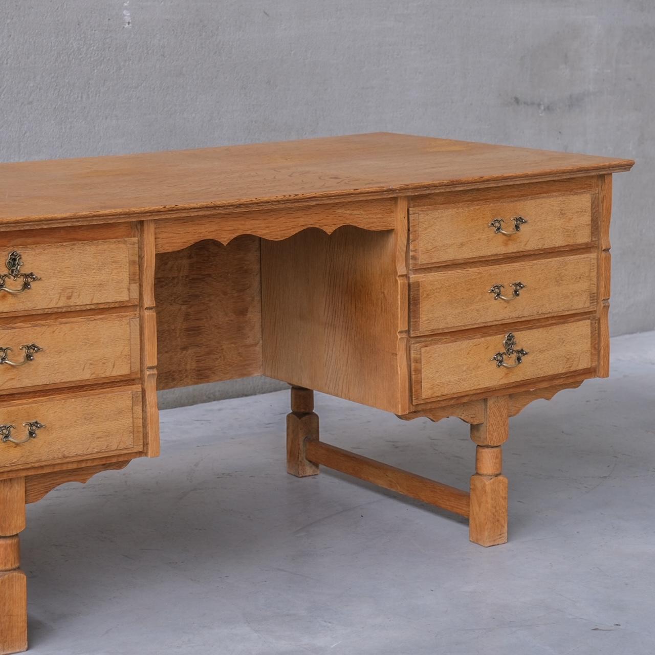 Oak Danish Midcentury Desk Attributed. to Henning Kjaernulf For Sale 3