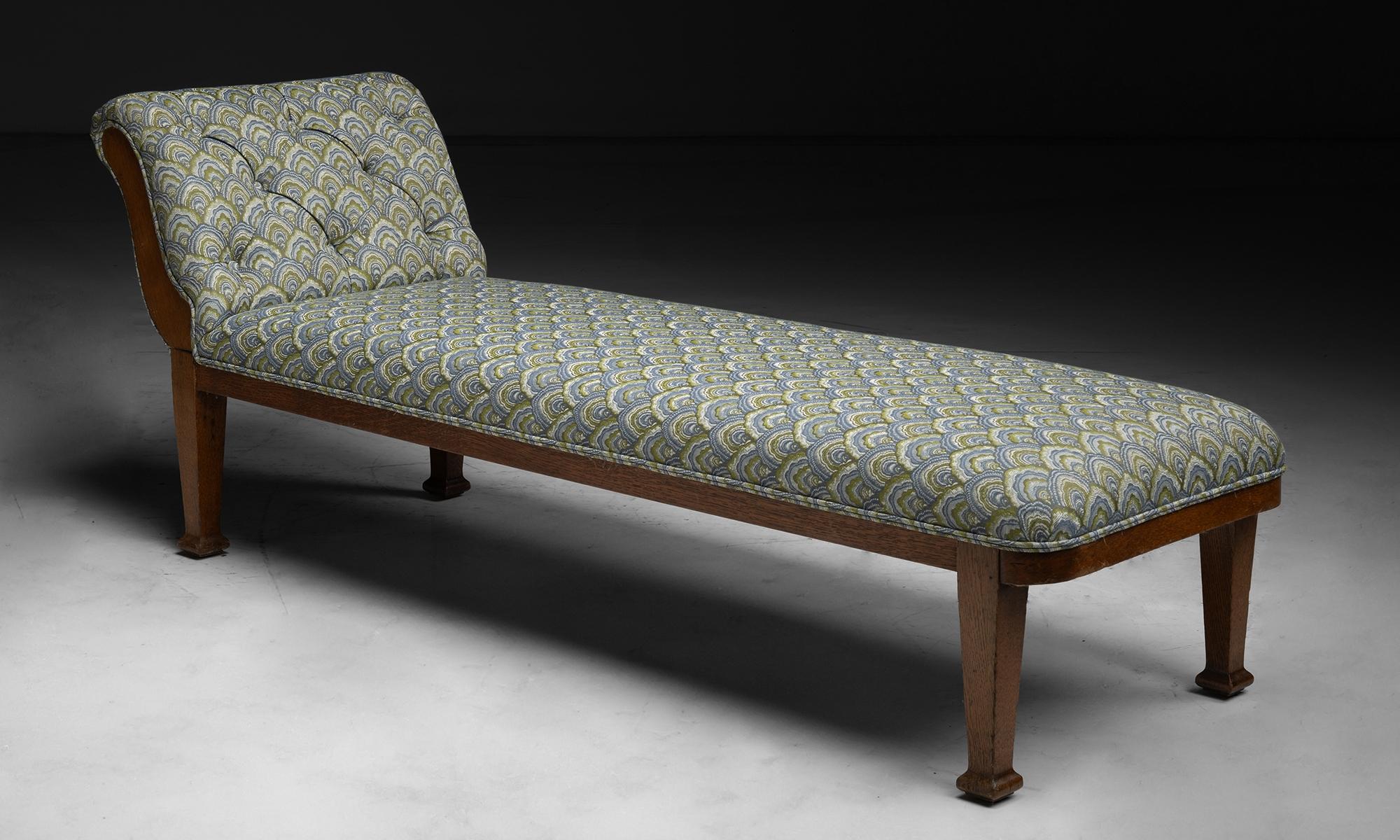 Oak Daybed in Pierre Frey Linen

England circa 1900

Newly upholstered inLinen Blend by Pierre Frey.

24”w x 74”d x 28.5”h x 16”seat

Ref. SOFA262