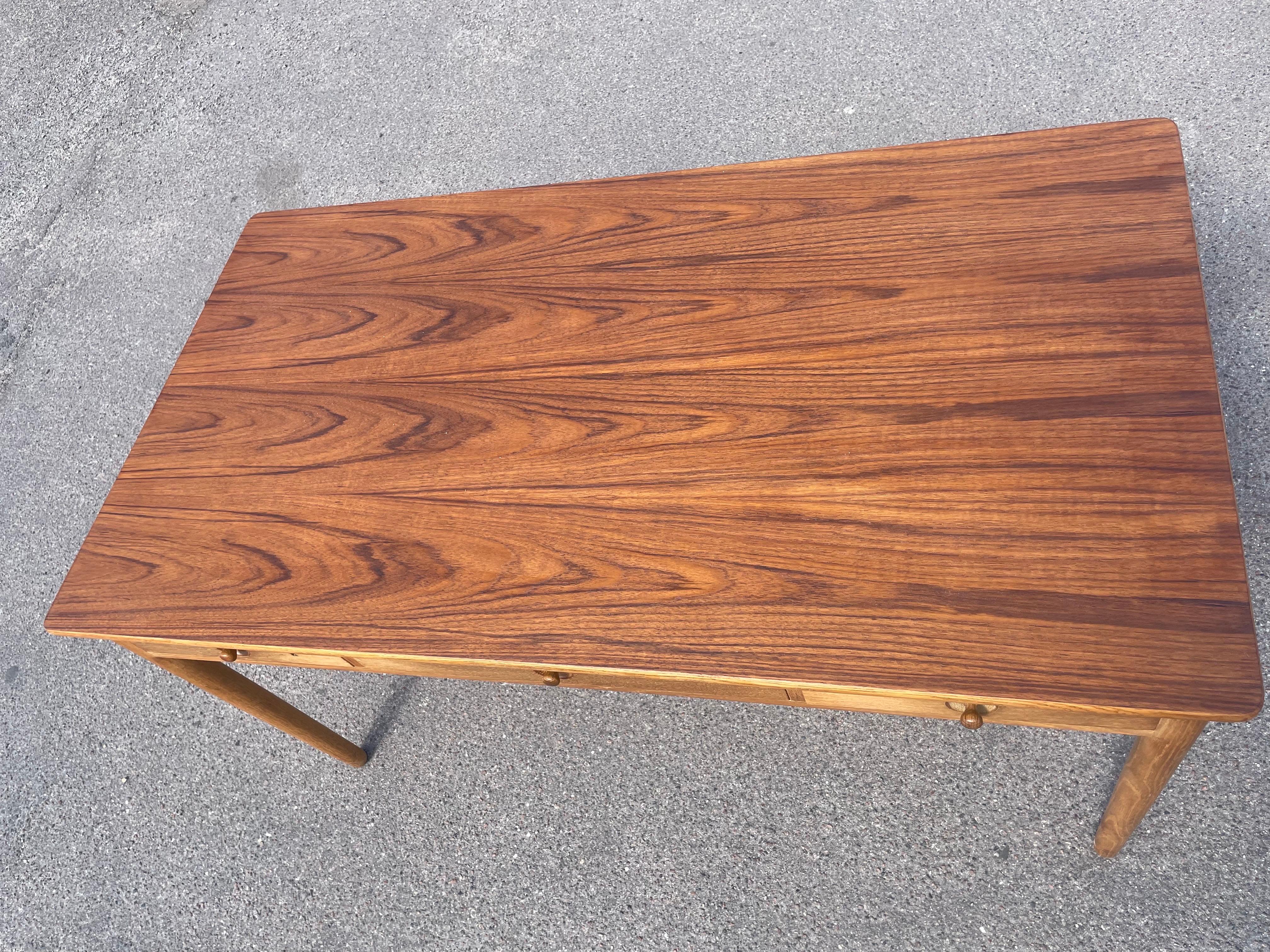 Metà XX secolo Scrivania Oak di Hans Wegner per Andreas Tuck, Danimarca, anni '50 in vendita