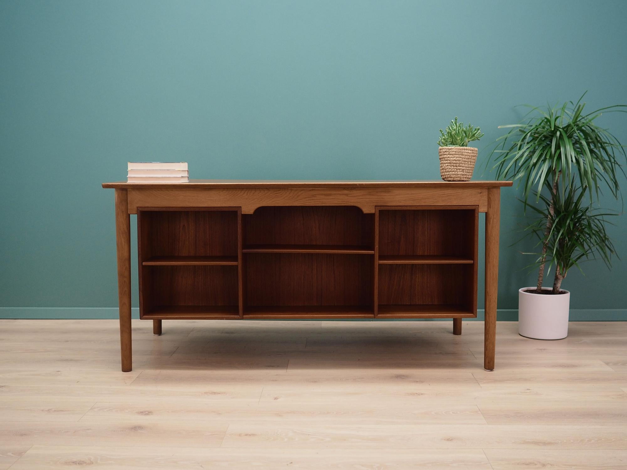 Oak Desk, Danish Design, 1970s For Sale 1