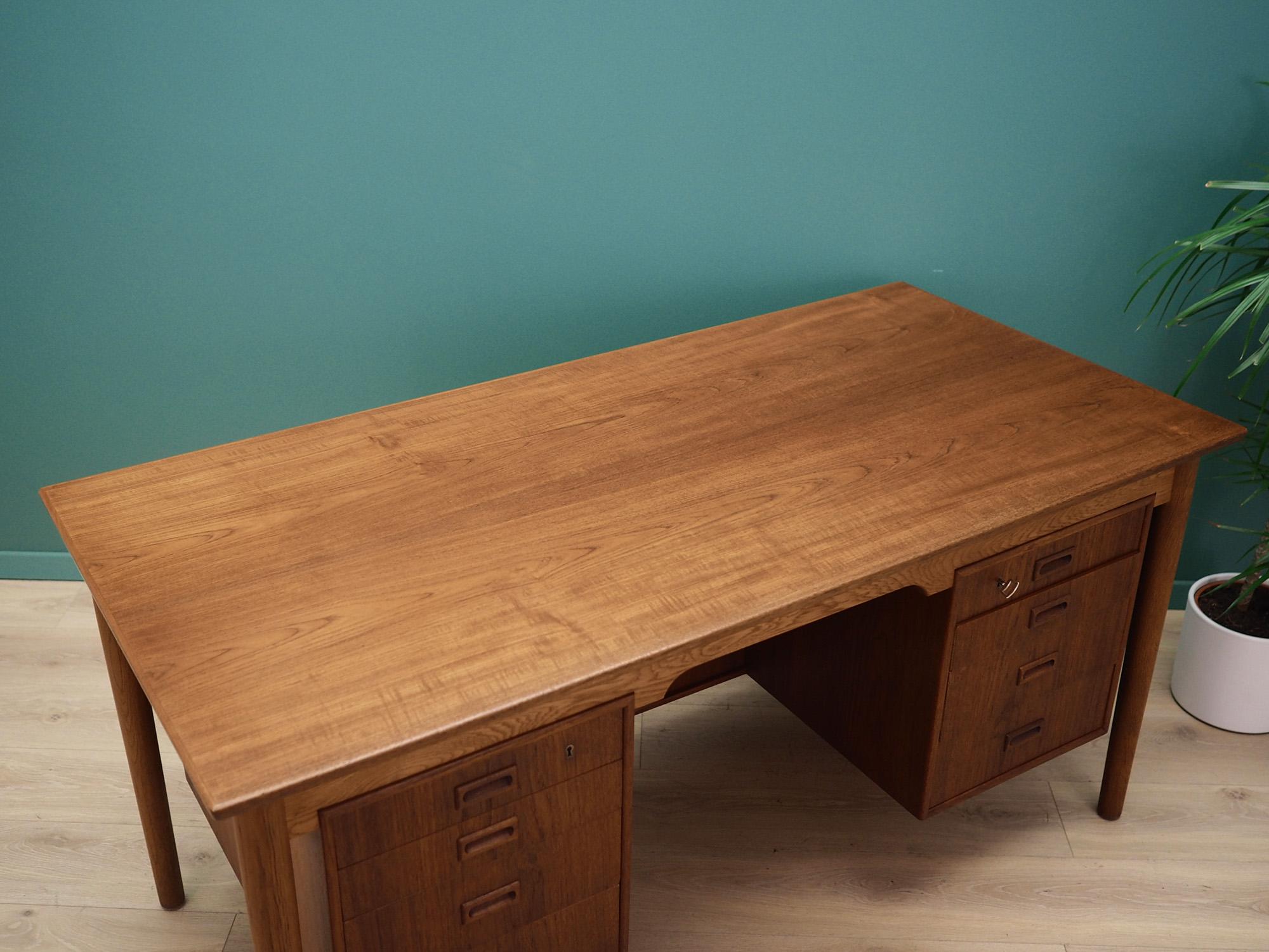 Oak Desk, Danish Design, 1970s For Sale 2