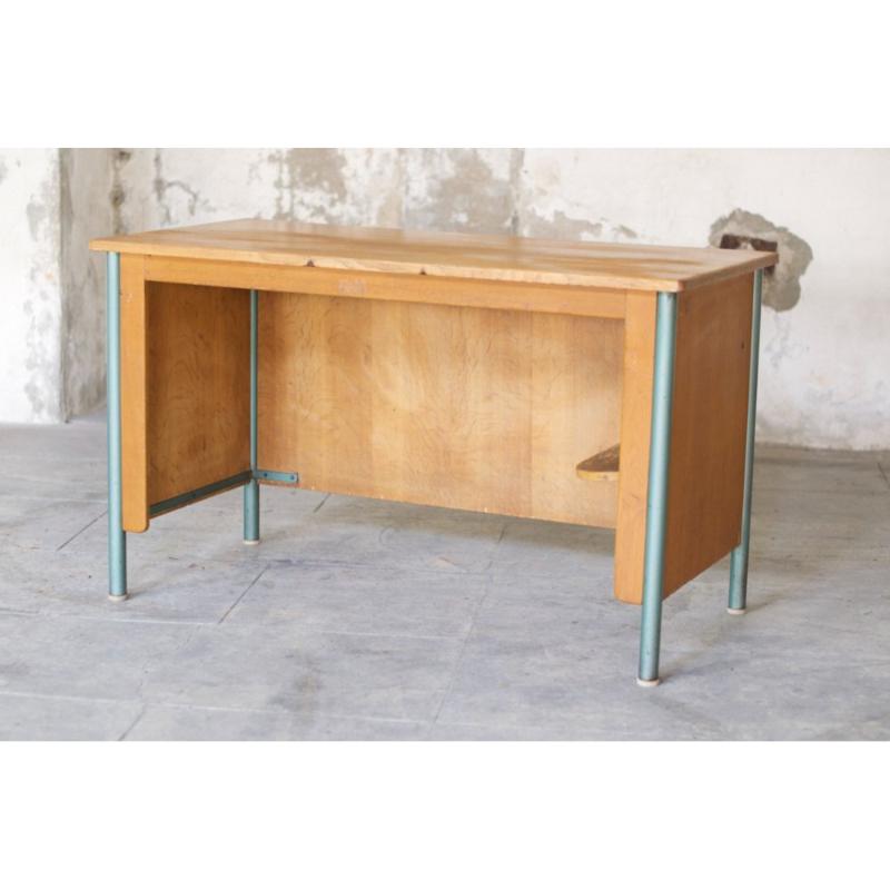 Oak Desk from Jean Prouvé Workshops, 1950 For Sale 6