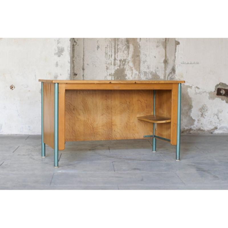 Oak Desk from Jean Prouvé Workshops, 1950 For Sale 2