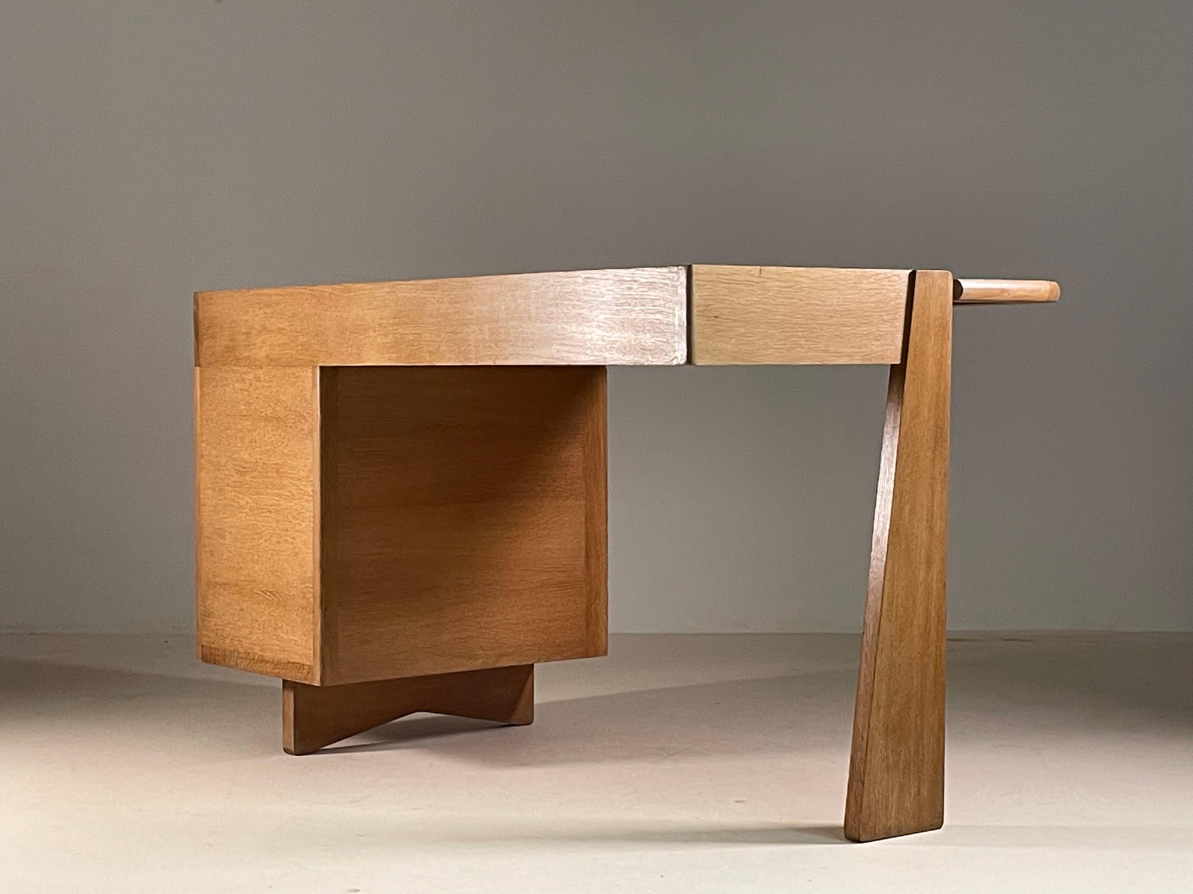 Scrivania in Oak, modello 