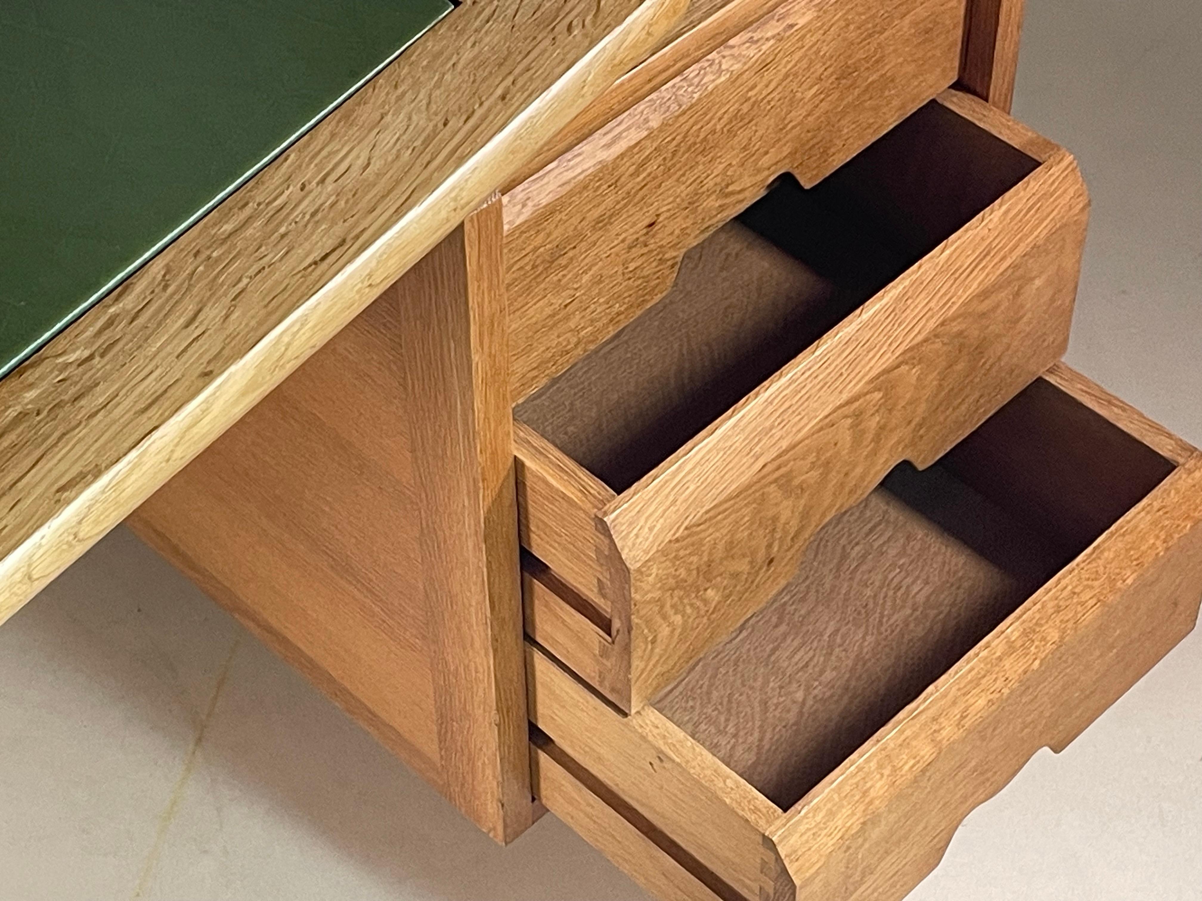 Scrivania in Oak, modello 
