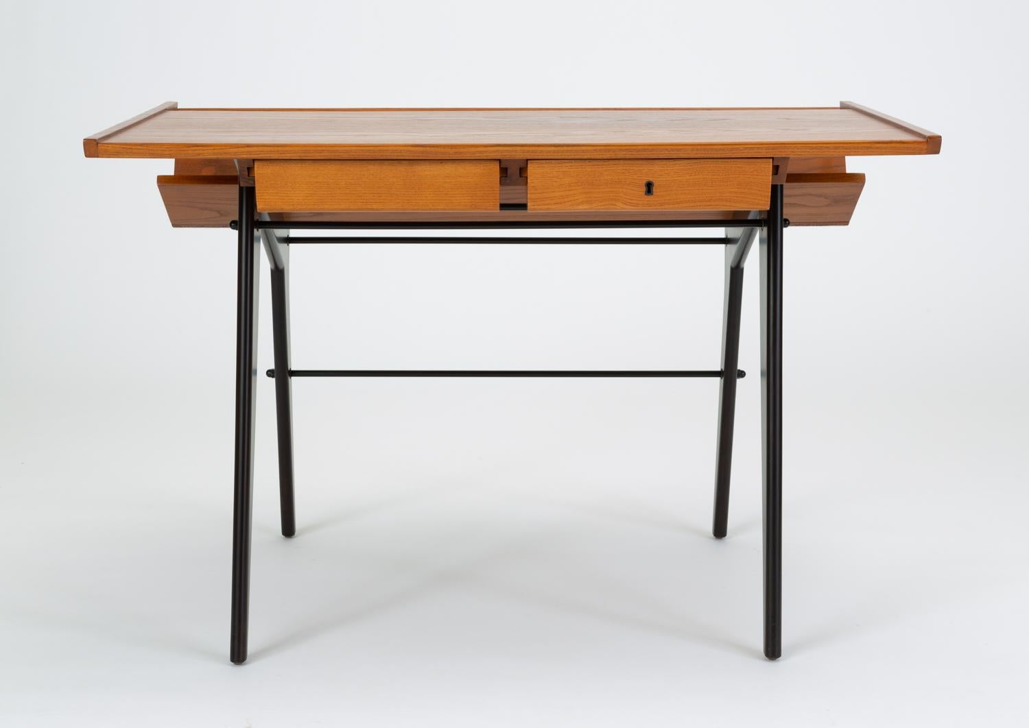 Oak Desk with Integrated Shelf and Ebonized Legs by Hartmut Lohmeyer In Excellent Condition In Los Angeles, CA