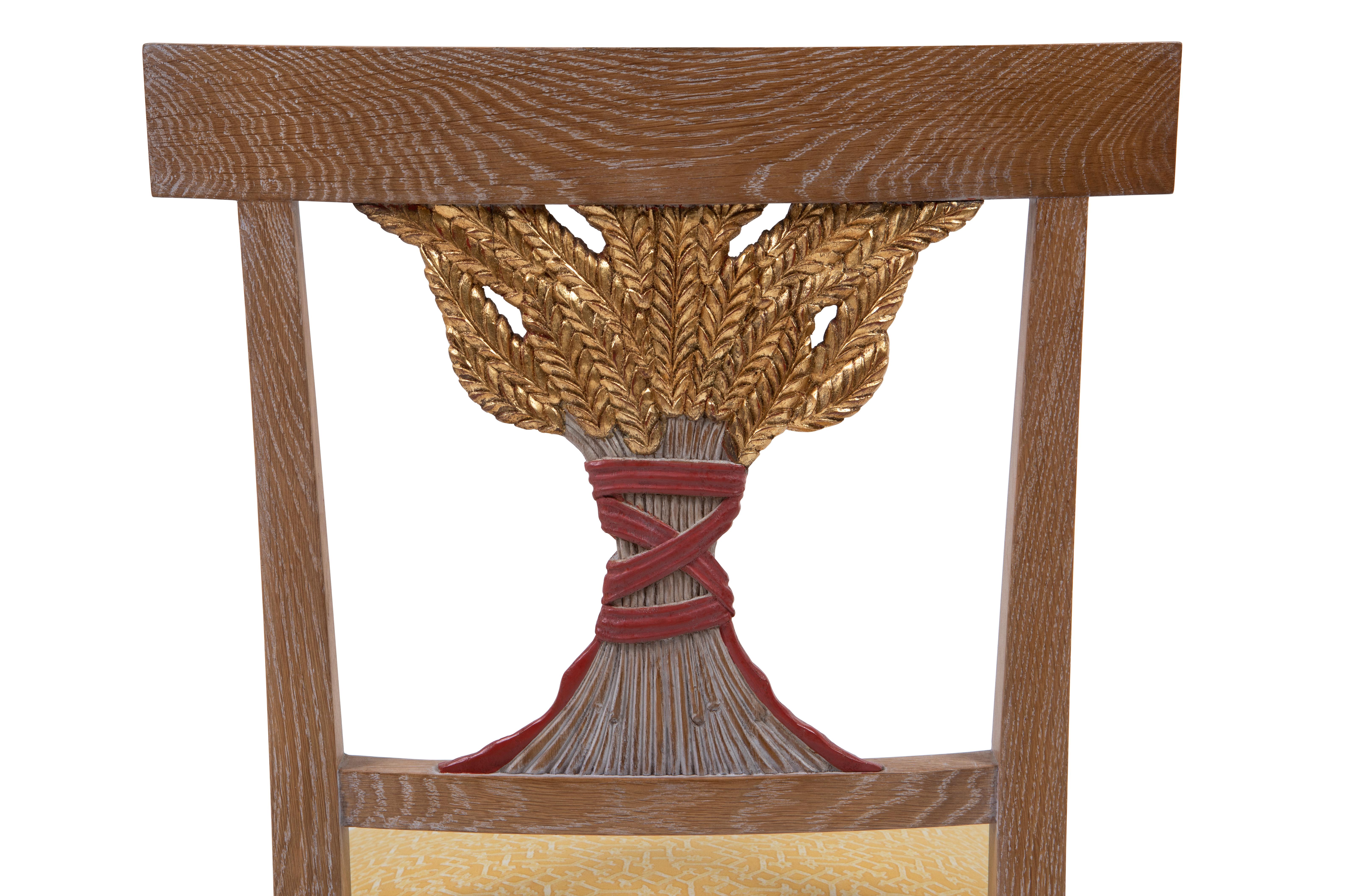 Oak Dining Chair with Decorative Ears of Wheat Hand Carved, Made in Italy In New Condition For Sale In Barlassina, IT