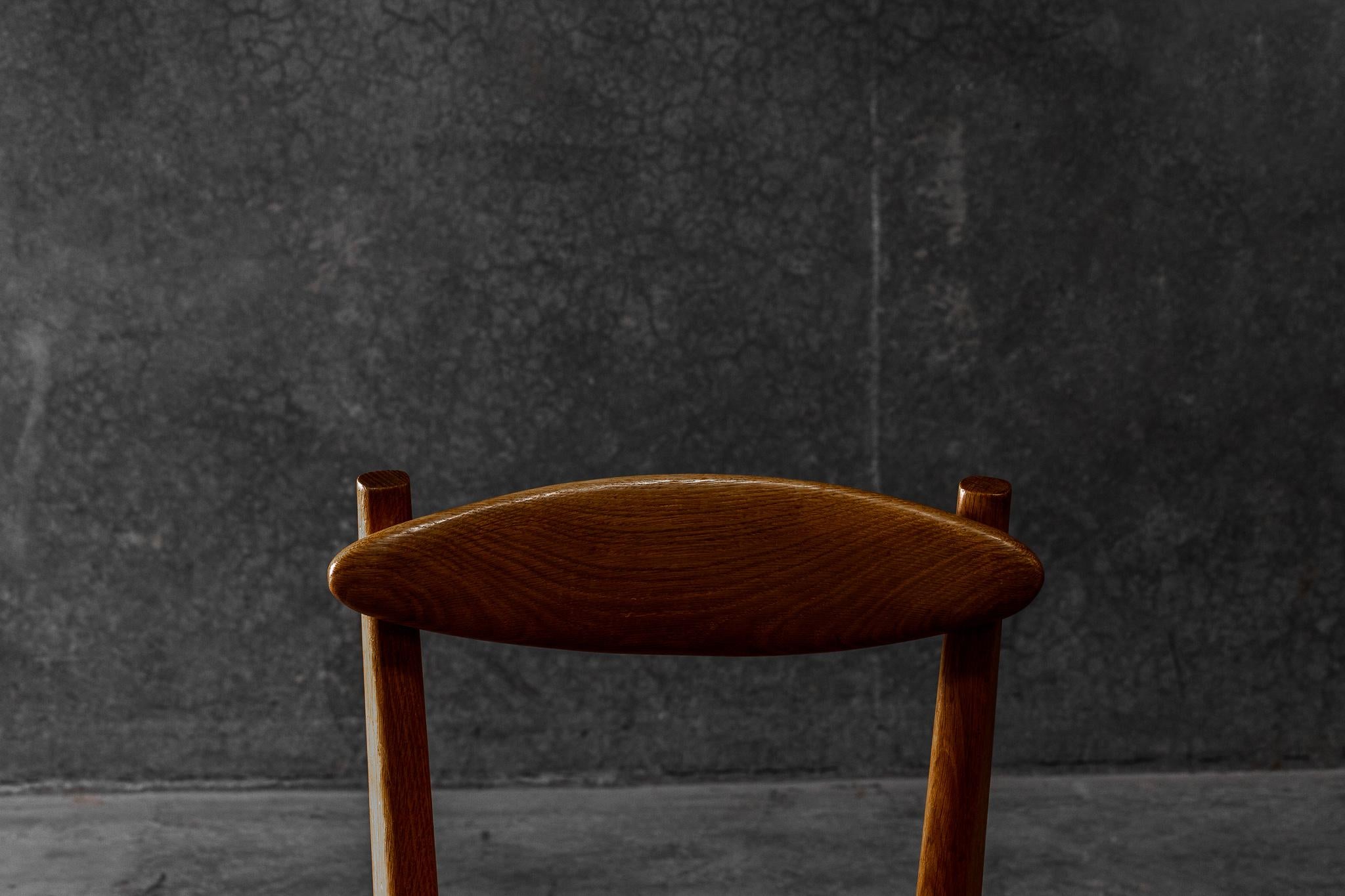 Oak Dining Chairs by Guillerme et Chambron For Sale 2