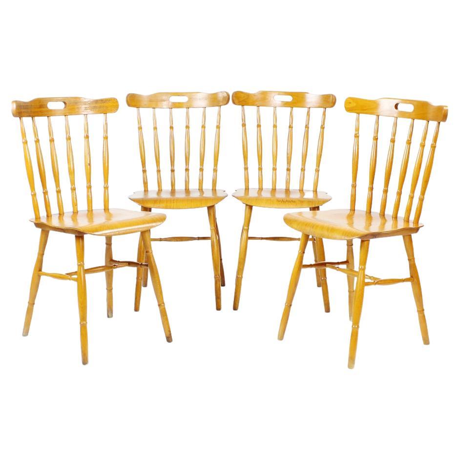 Chaises de salle à manger en chêne, Tchécoslovaquie, années 1960, ensemble de 4 en vente