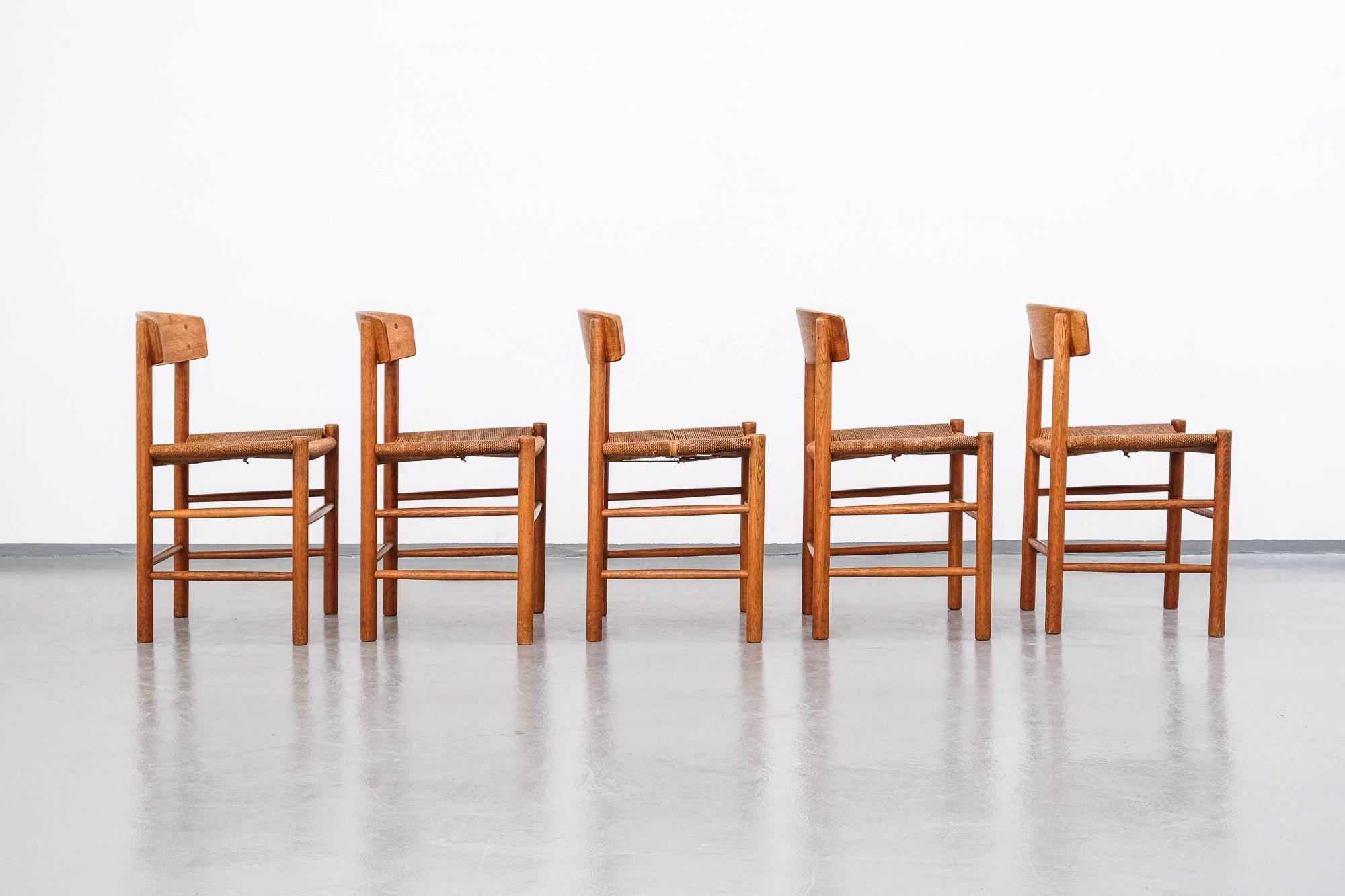 Scandinavian Modern Oak Dining Chairs Model J39 by Børge Mogensen, Set of Five