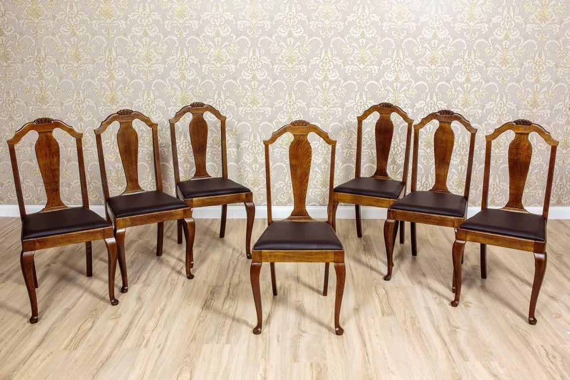 Oak Dining Chairs Suite, circa 1930 2