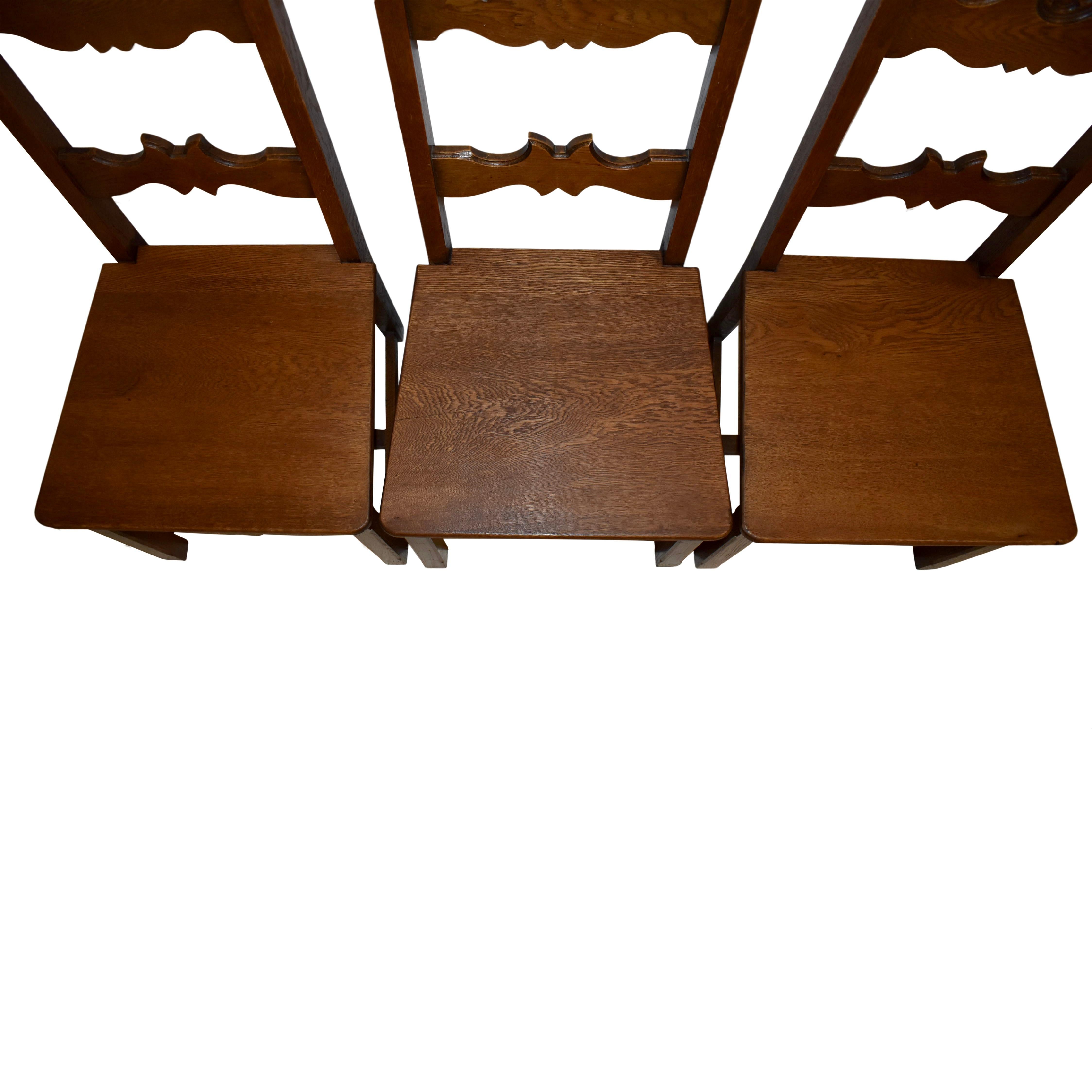 Oak Dining Table and Chairs, Set of Seven, circa 1920 3