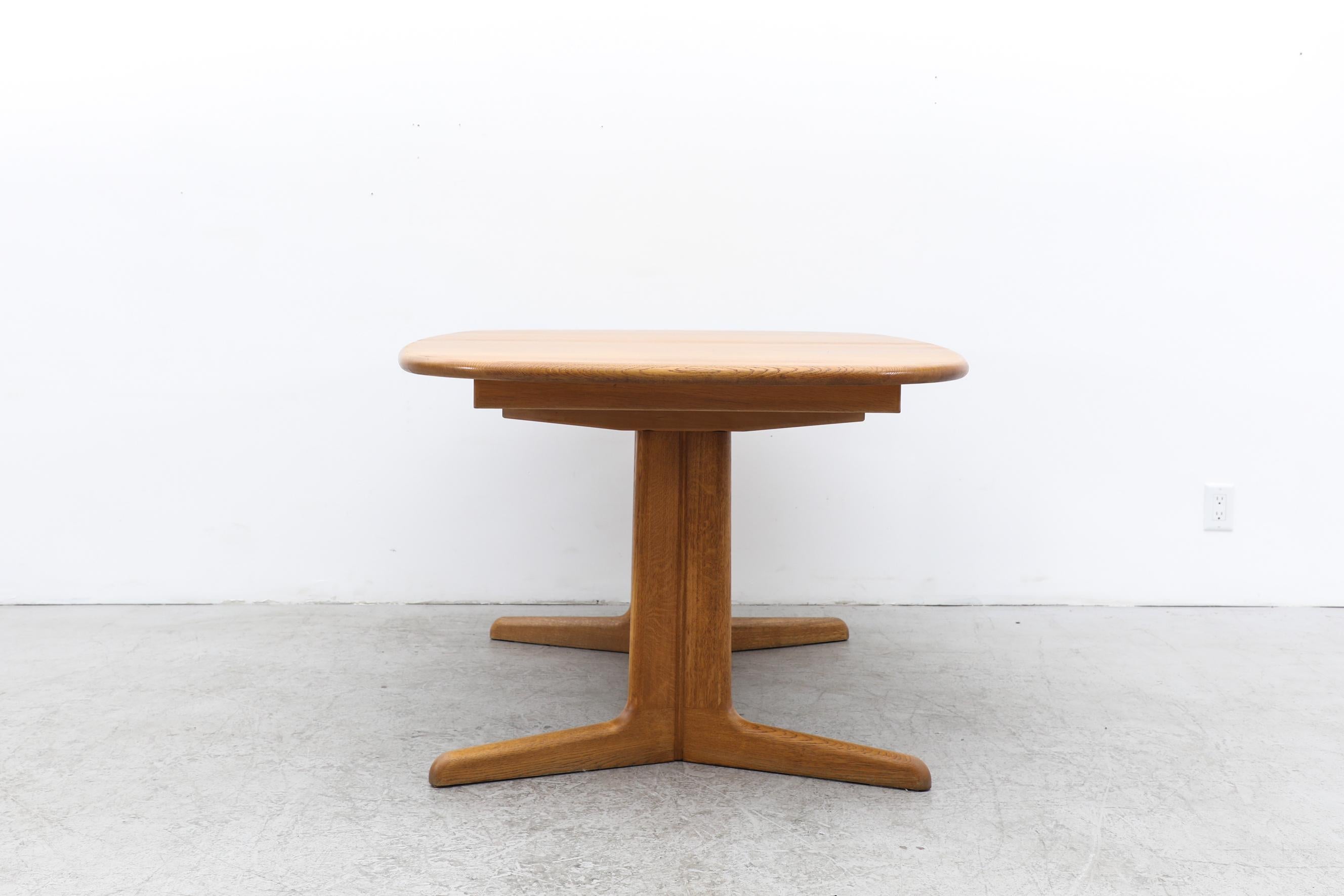 Oak Dining Table by Niels Moller for Gudme Mobelfabrik, 1960's In Good Condition In Los Angeles, CA