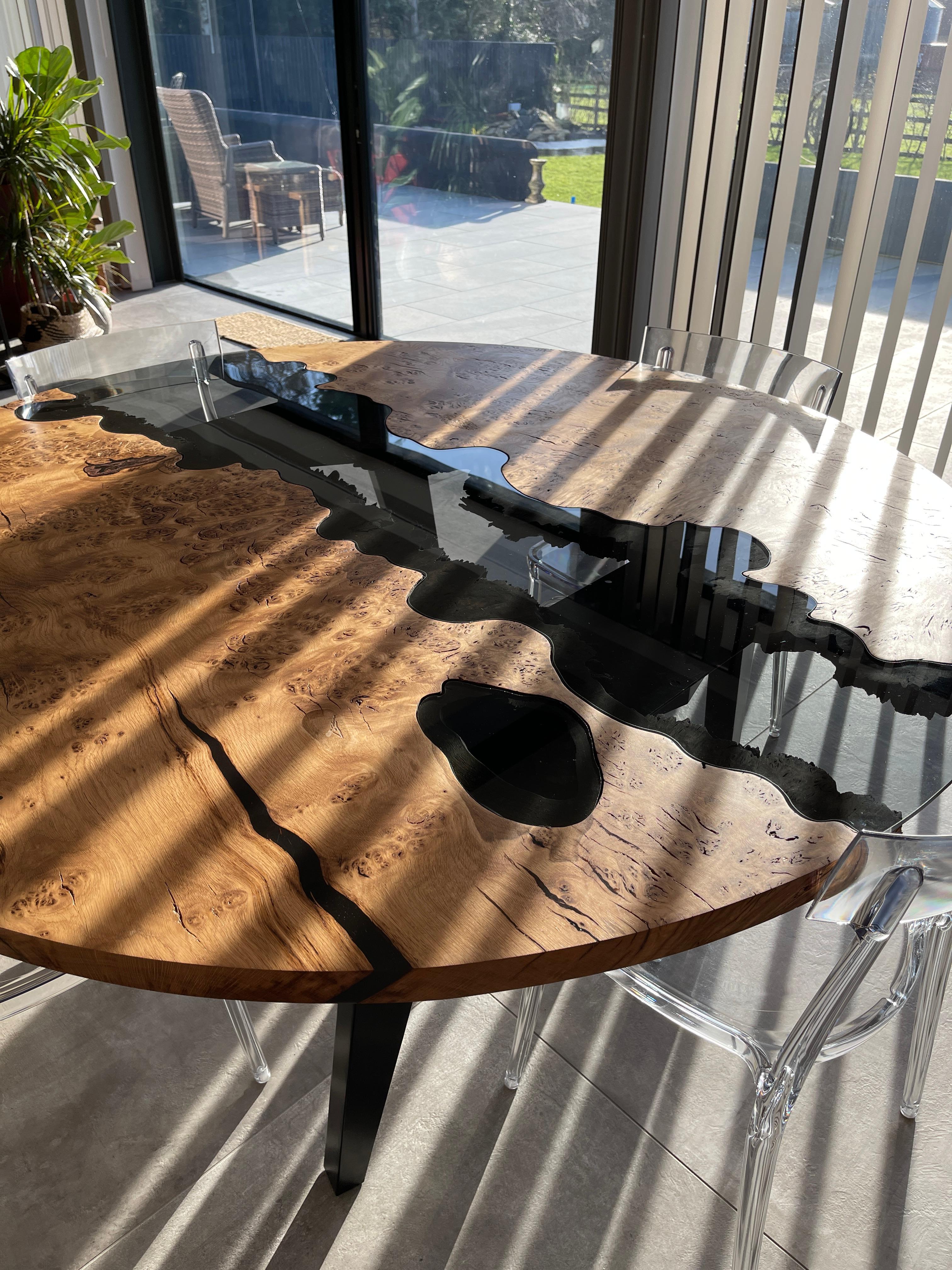 Menuiserie Table de salle à manger en Oak en vente