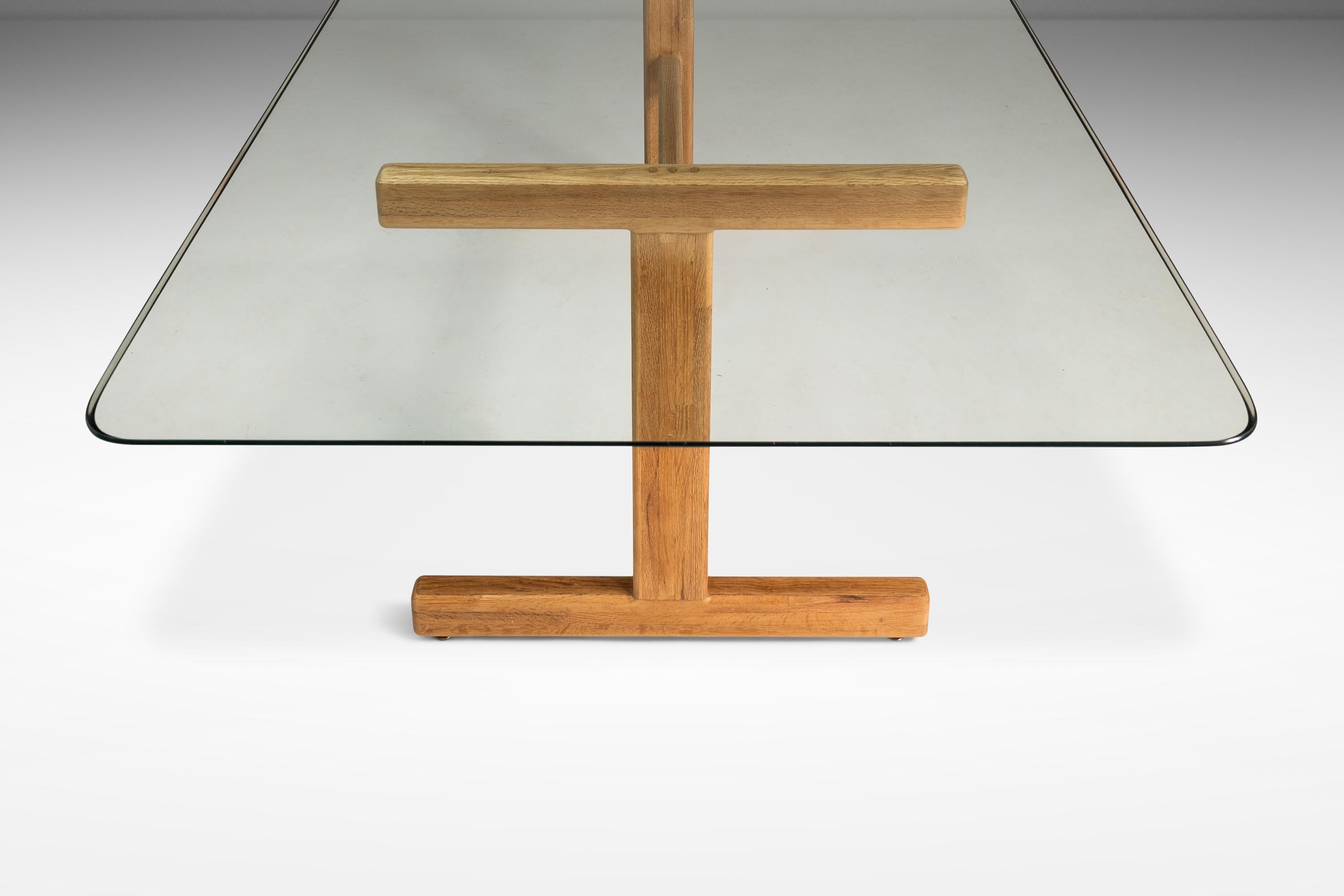 Tavolo da pranzo in Oak con piano in vetro alla maniera di Hans J. Wegner, Danimarca,  1970's in vendita 4