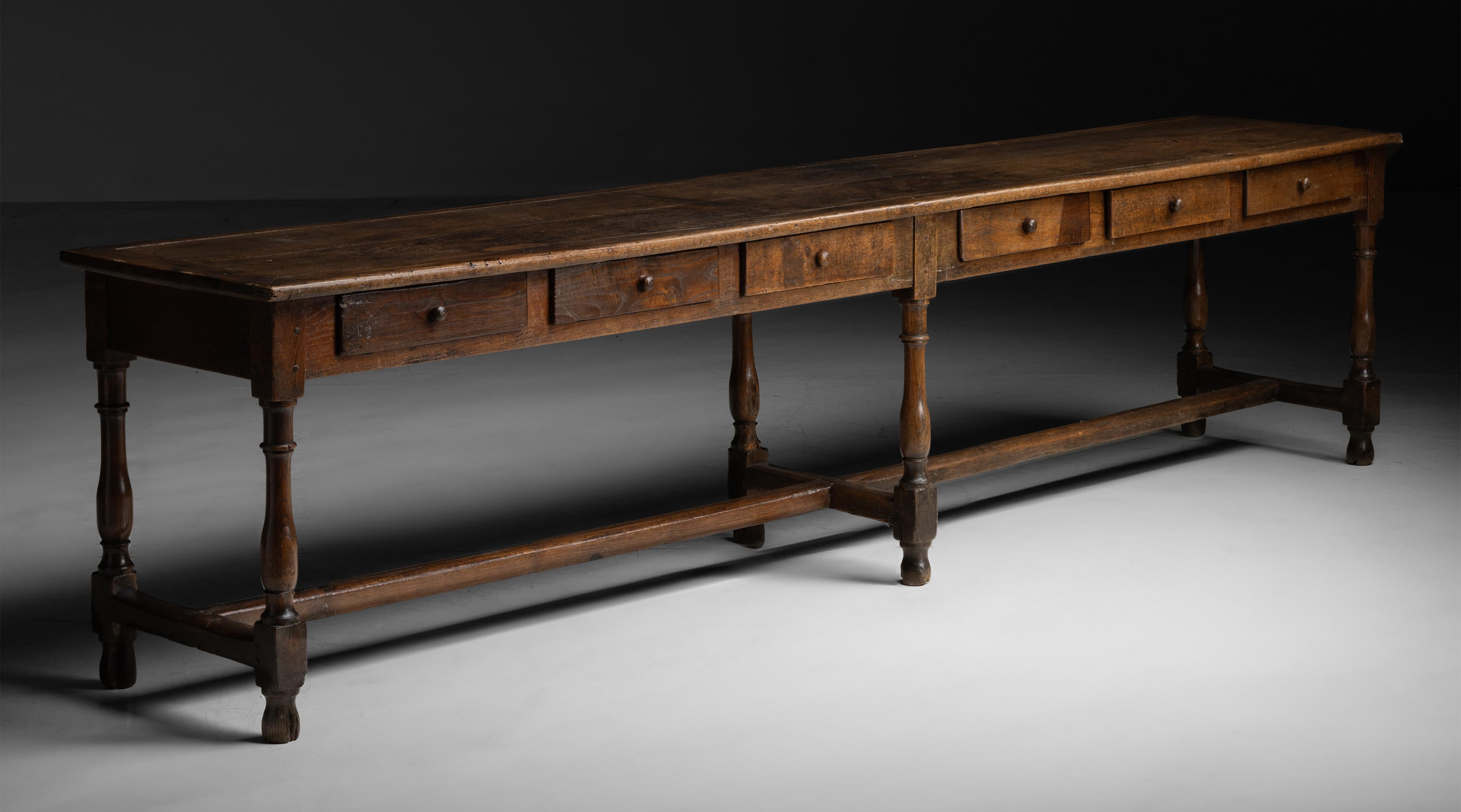 Draper's Table
France circa 1880
Oak drapers table with stretcher and six drawers.
118”L x 23”d x 30.25”h
Ref. TABLE1267
