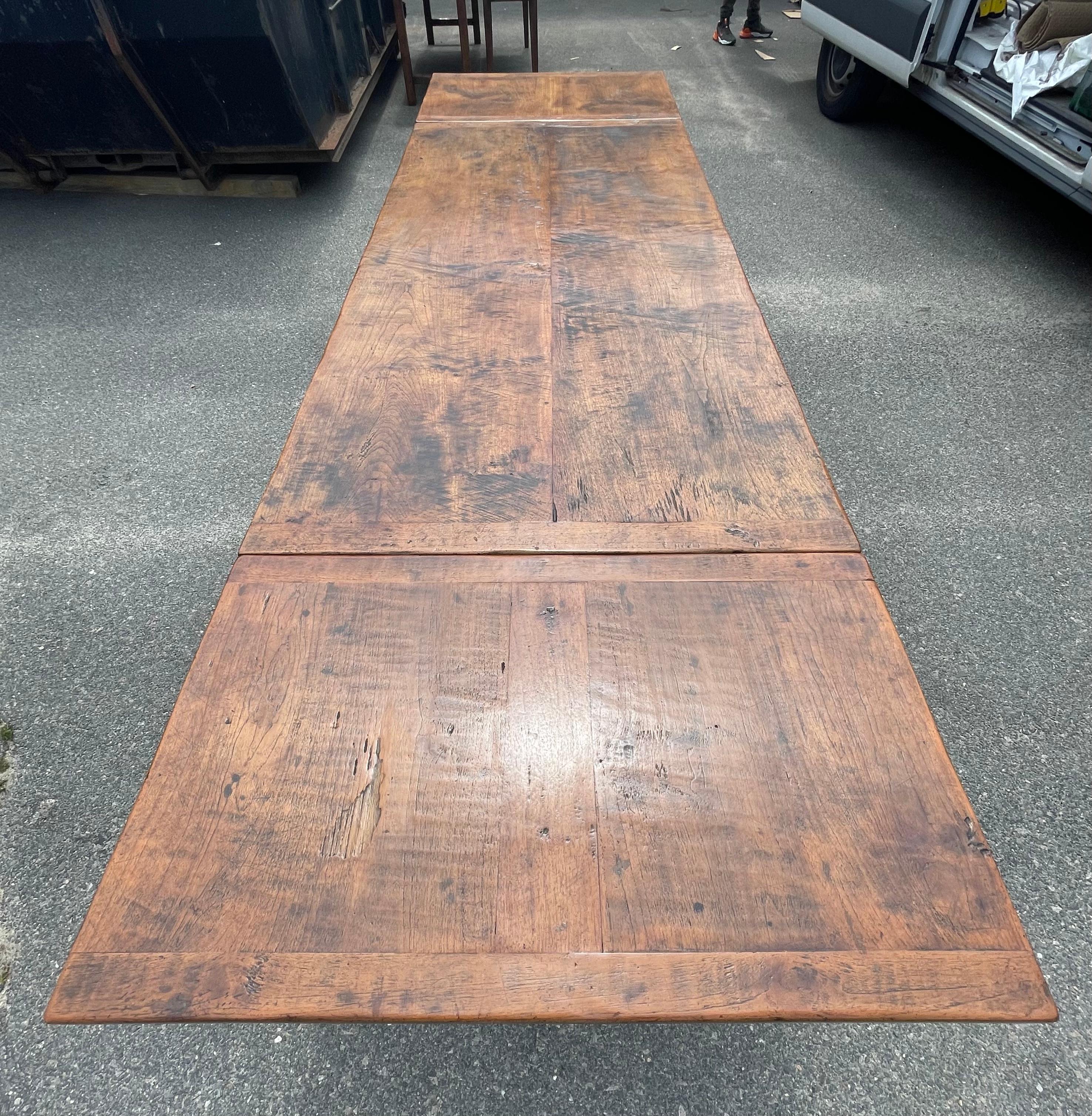 Oak Draw Table with Tapered Legs For Sale 2