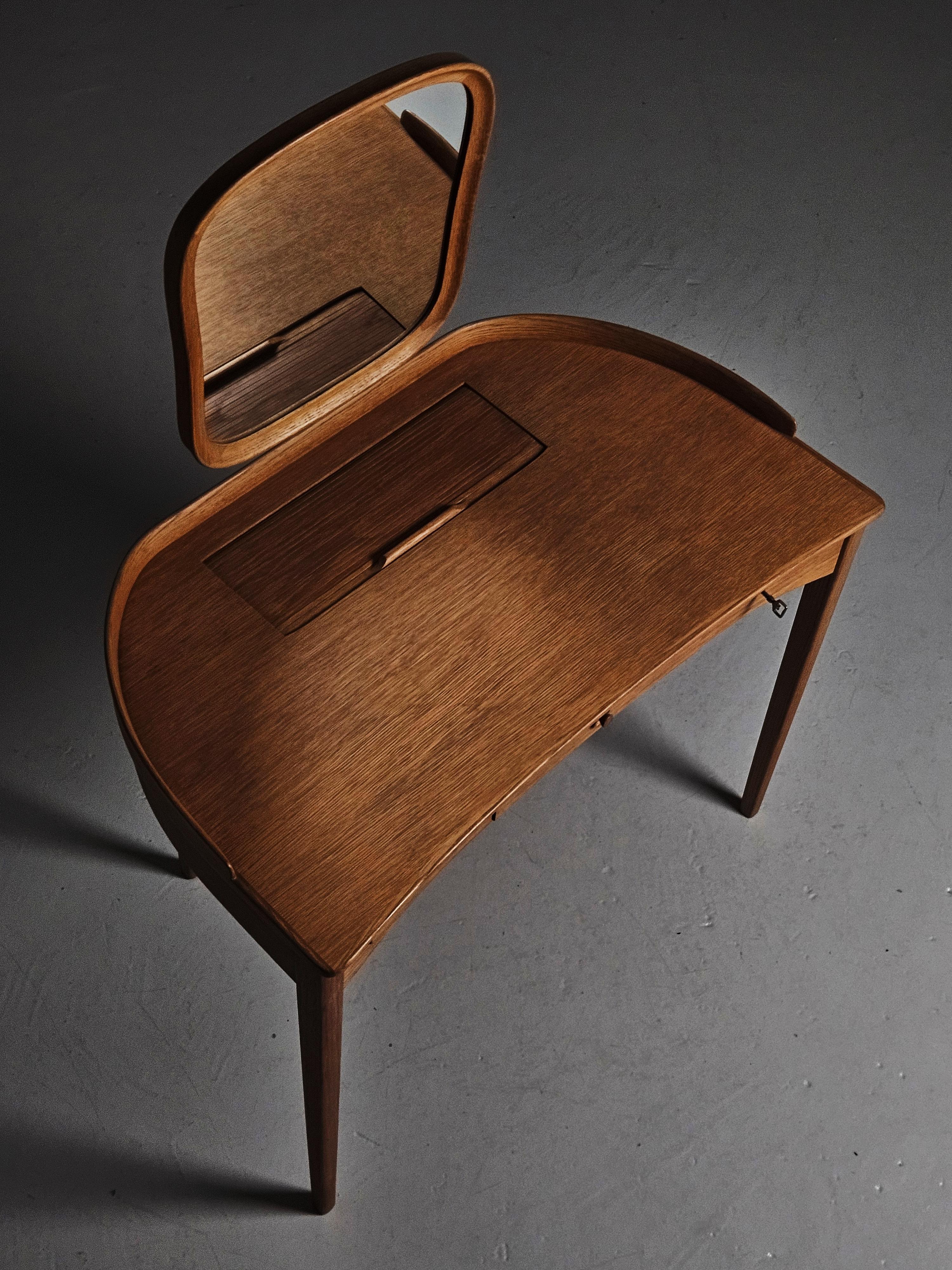 Oak dressing table 'Birgitta' by Carl Malmsten, Sweden, 1950s 3