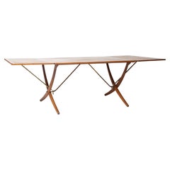 Oak Drop-Leaf Table AT 304 by Hans J. Wegner