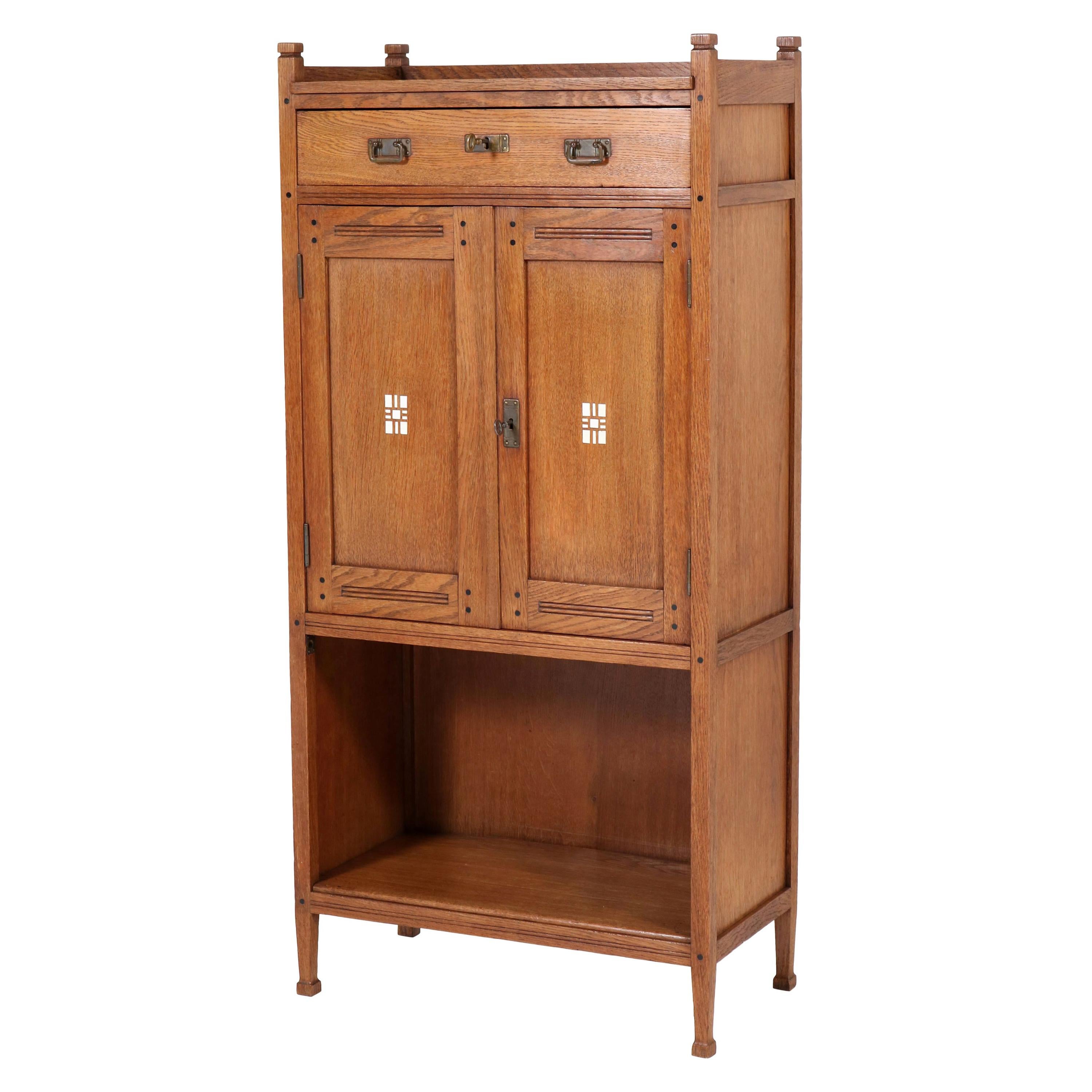 Oak Dutch Art Nouveau Arts & Crafts Cabinet by Onder den Sint Maarten, 1900s