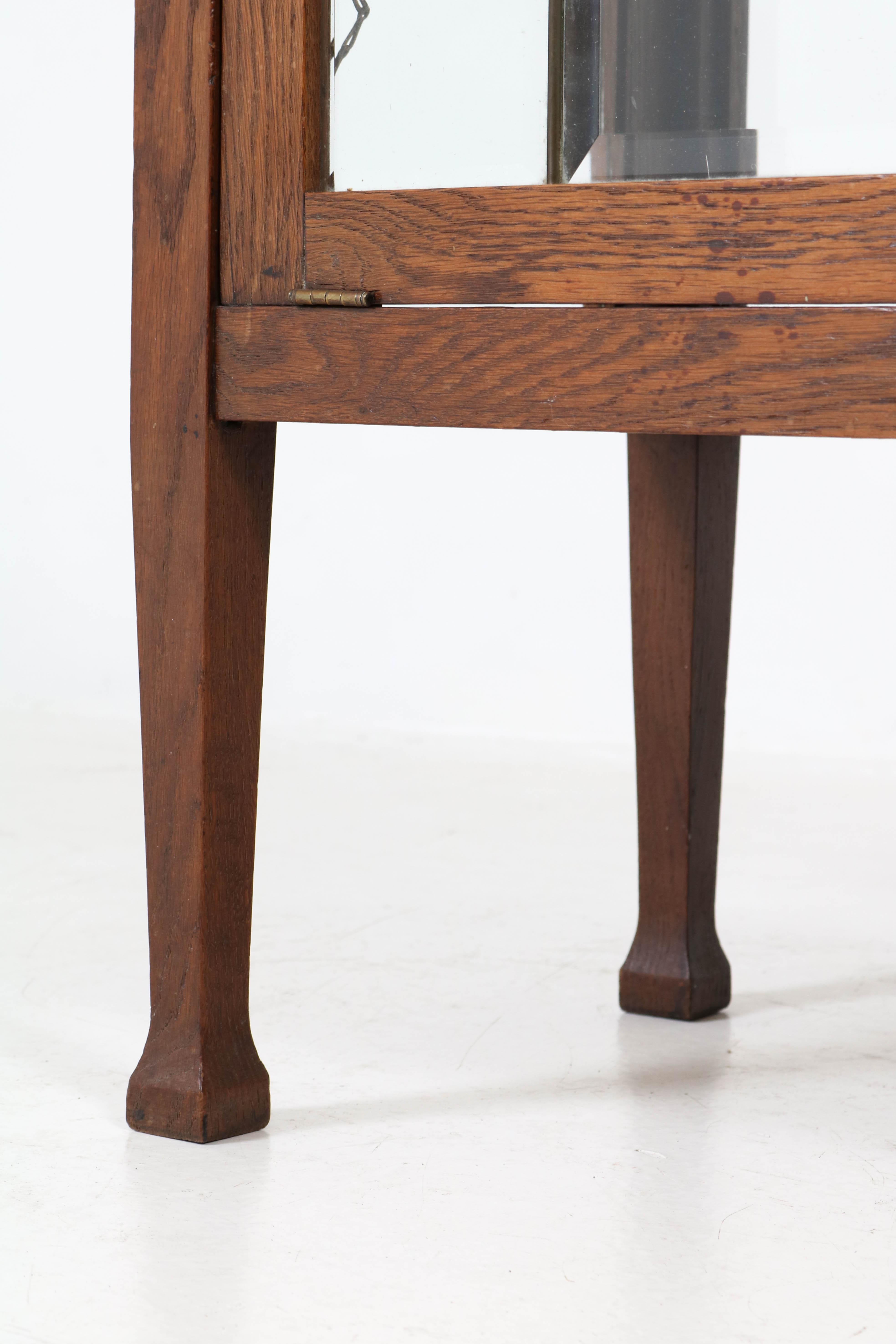 Early 20th Century Oak Dutch Art Nouveau Tea Cabinet with Original Tray, 1900s