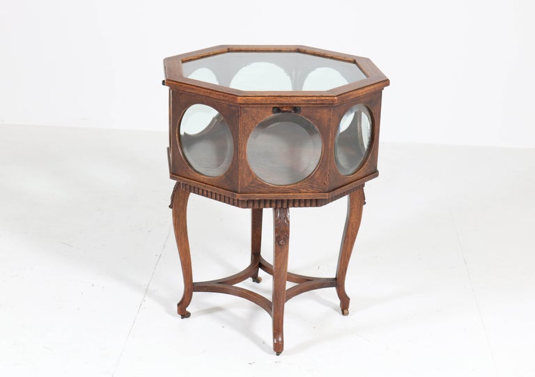 Oak Early 20th Century Tea with Beveled Glass at 1stDibs