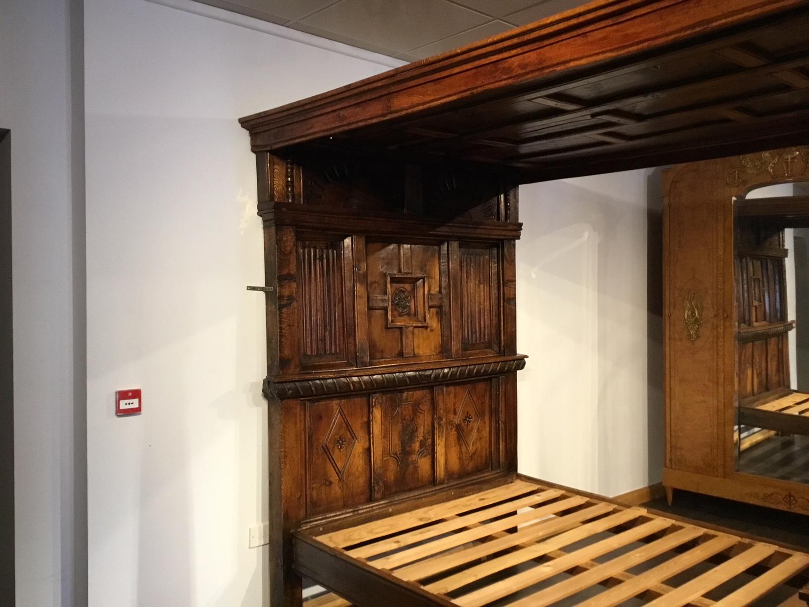 Oak Elizabethan Style Four-Poster Bed Made, circa 1900 6