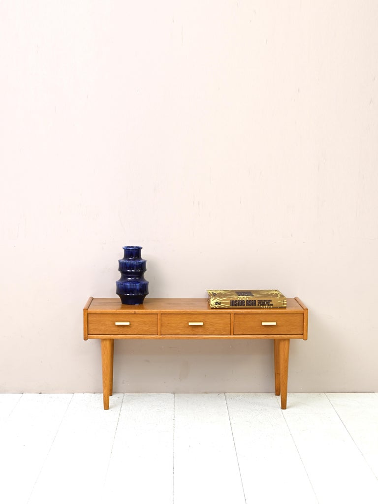 Oak entryway with drawers For Sale at 1stDibs