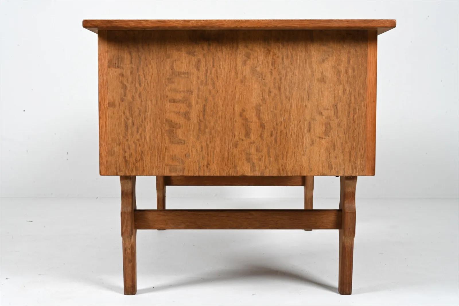 Oak Executive Desk by Henry Kjaernulf 4