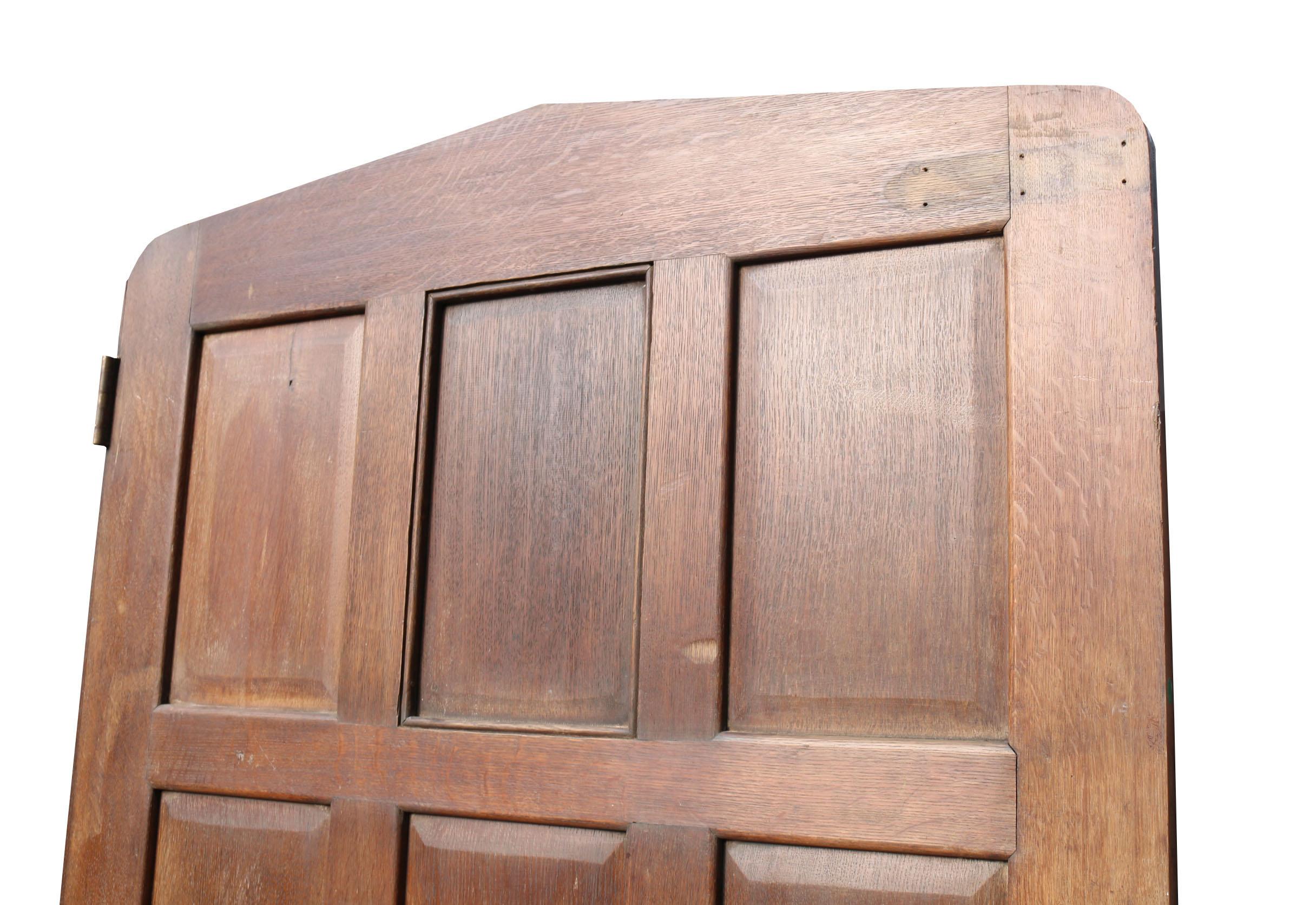 This exterior front door is in good condition for its age with only small scuffs and normal wear. 

Measures: Height 195.5 cm

Width 115 cm

Depth 4.3 cm

Weight 48 kg.
 