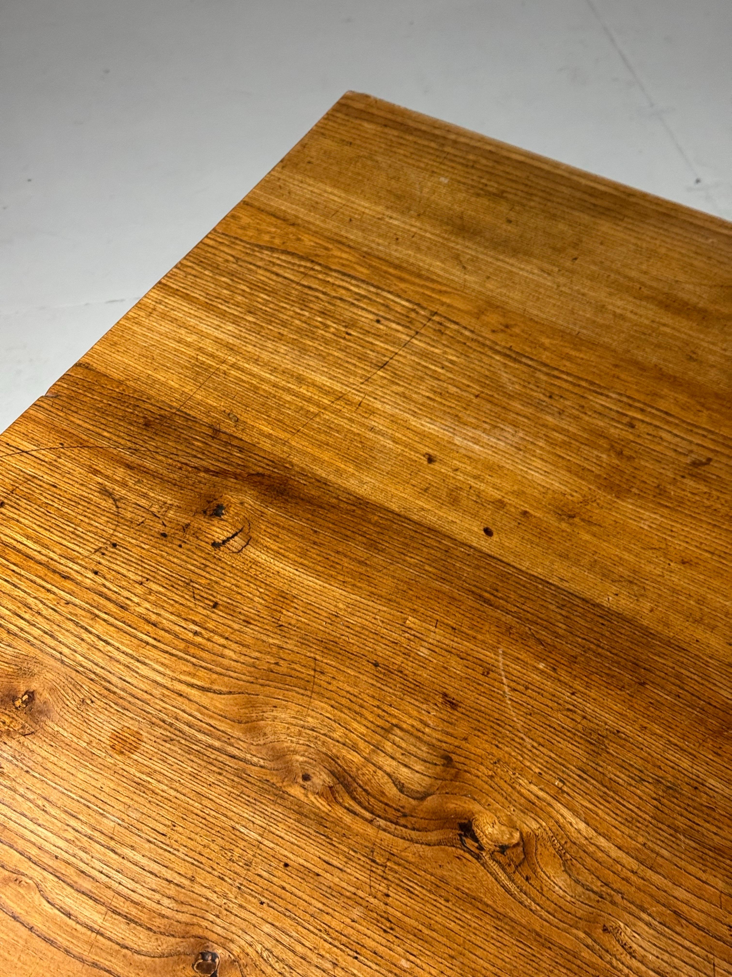 Table à manger de ferme 250 cm en vente 1
