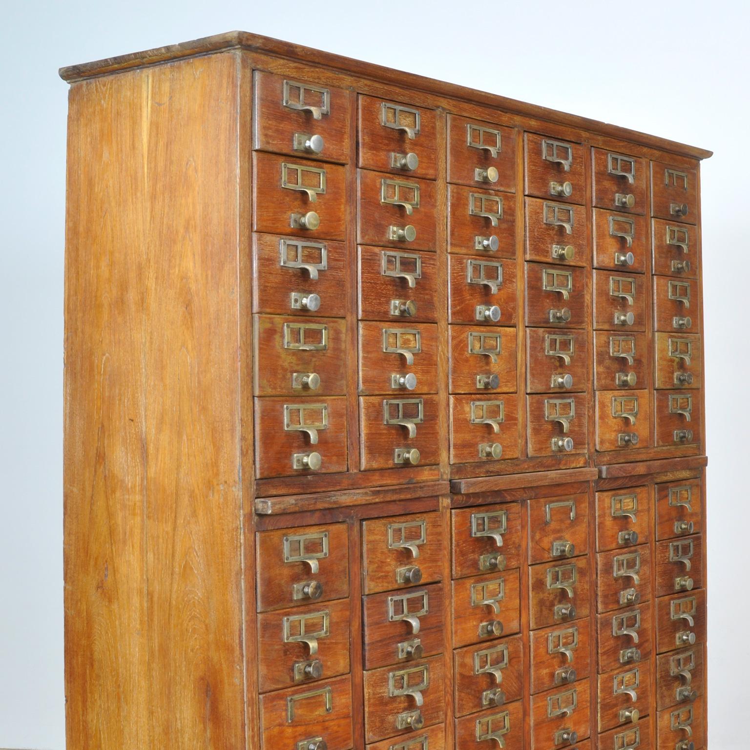 Mid-20th Century Oak Filing Cabinet, 1940s