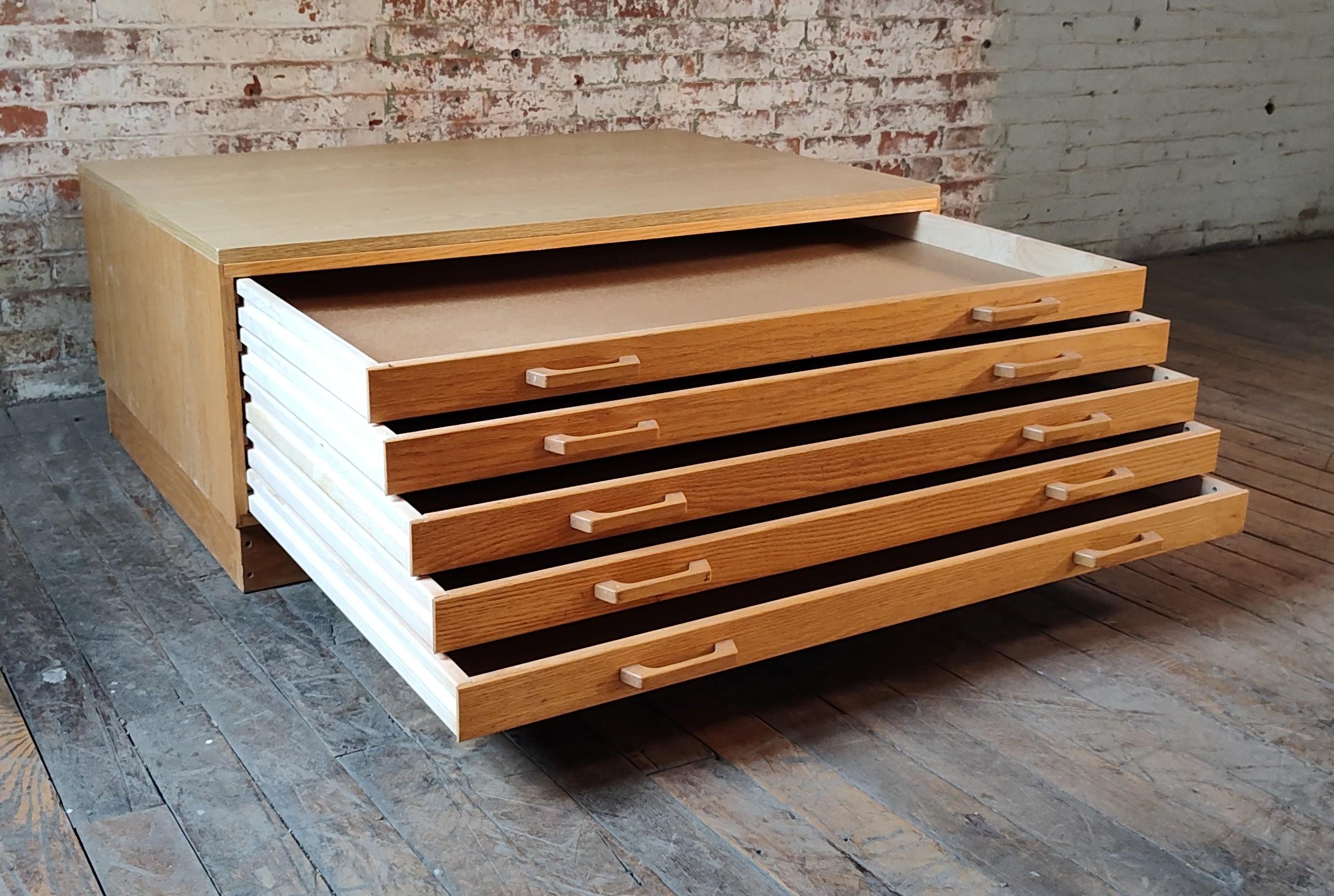 Oak Flat File / Coffee Table with 5 Drawers For Sale 1