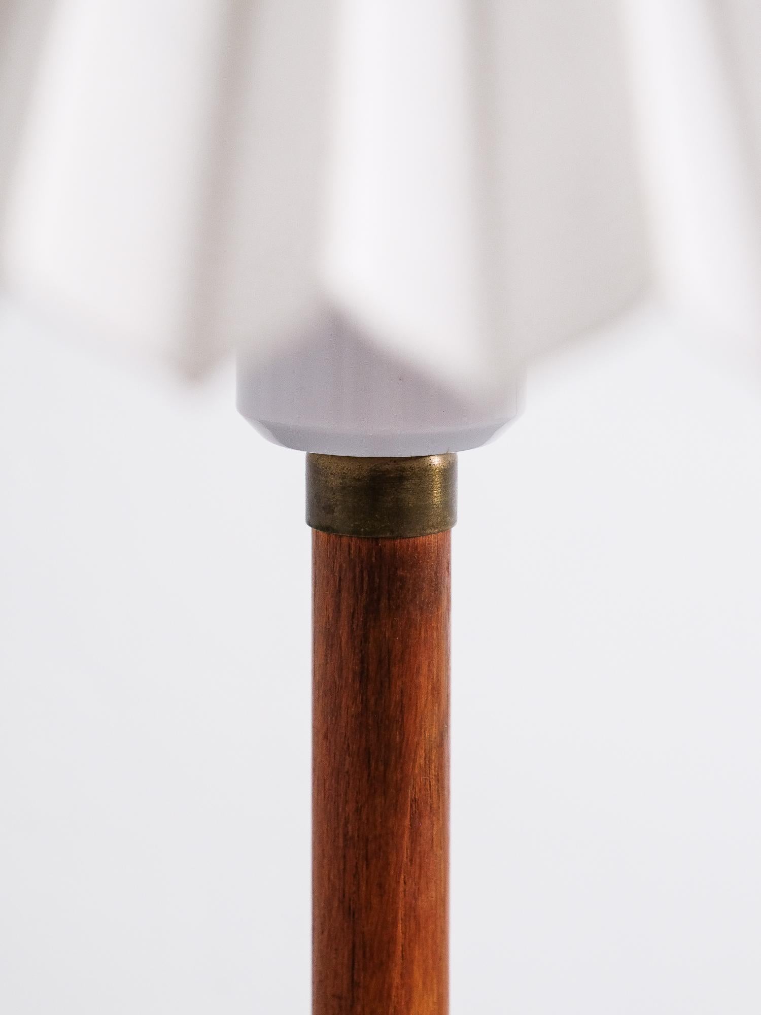 Swedish Oak Floor Lamp by Uno and Östen Kristiansson for Luxus, Vittsjö, 1960s