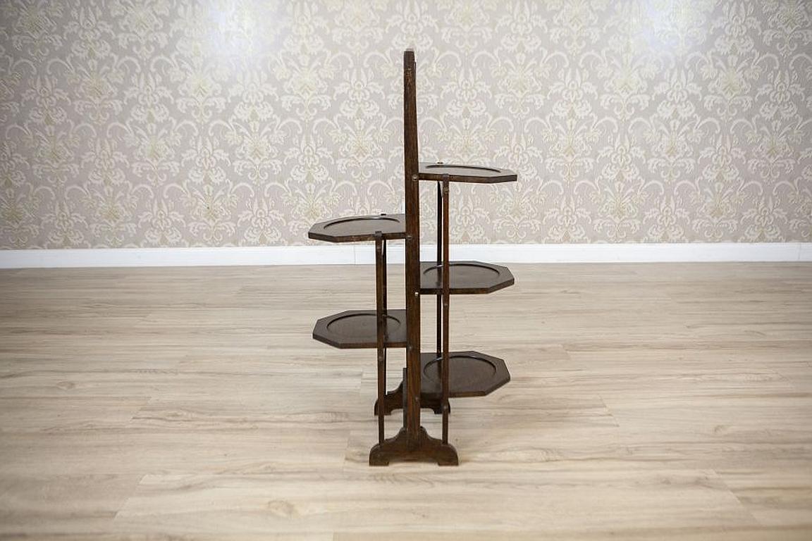 European Oak Flower Stand from the Late 20th Century For Sale