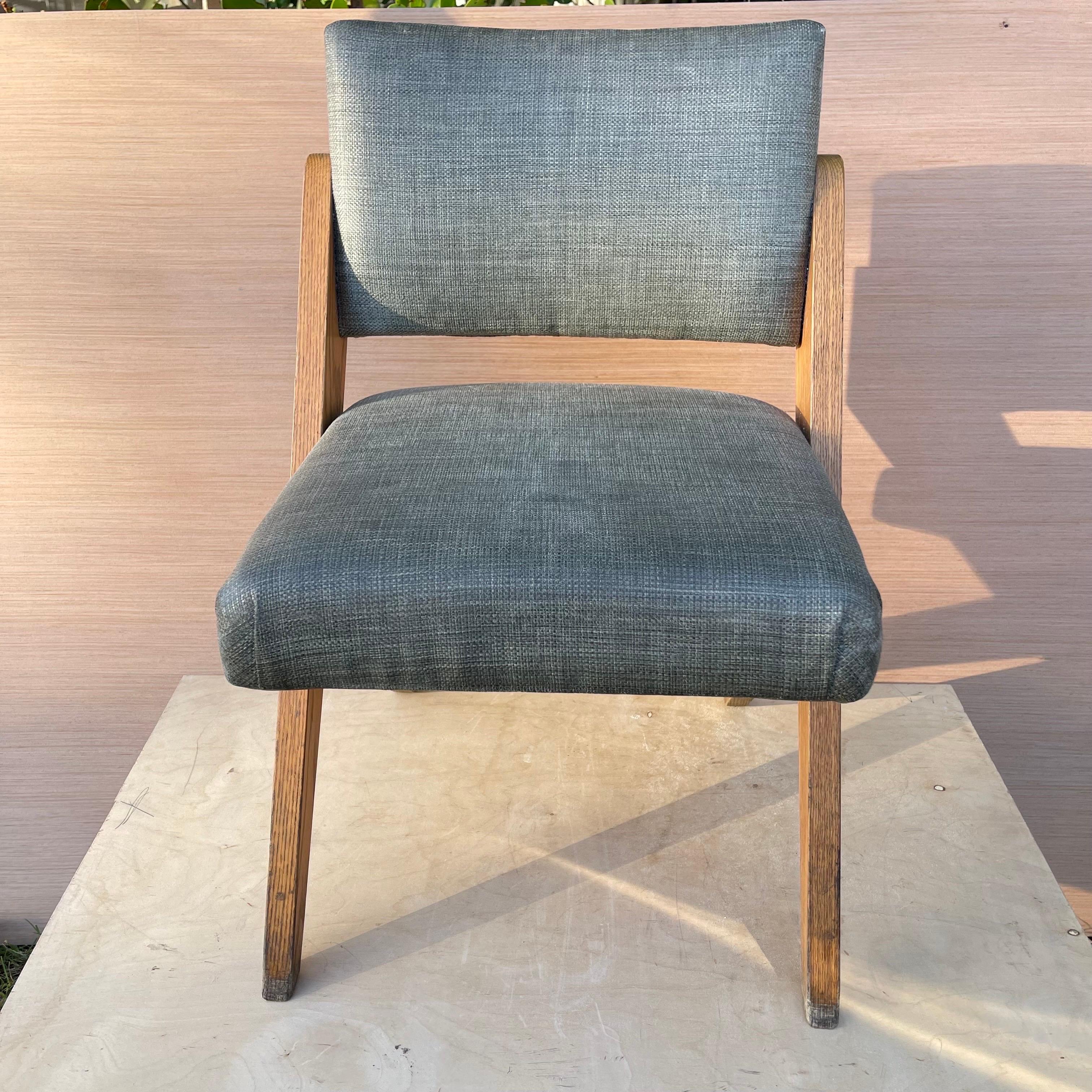 Oak Frame Scissor Chair, Manner of Jose Zanine Caldas For Sale 2