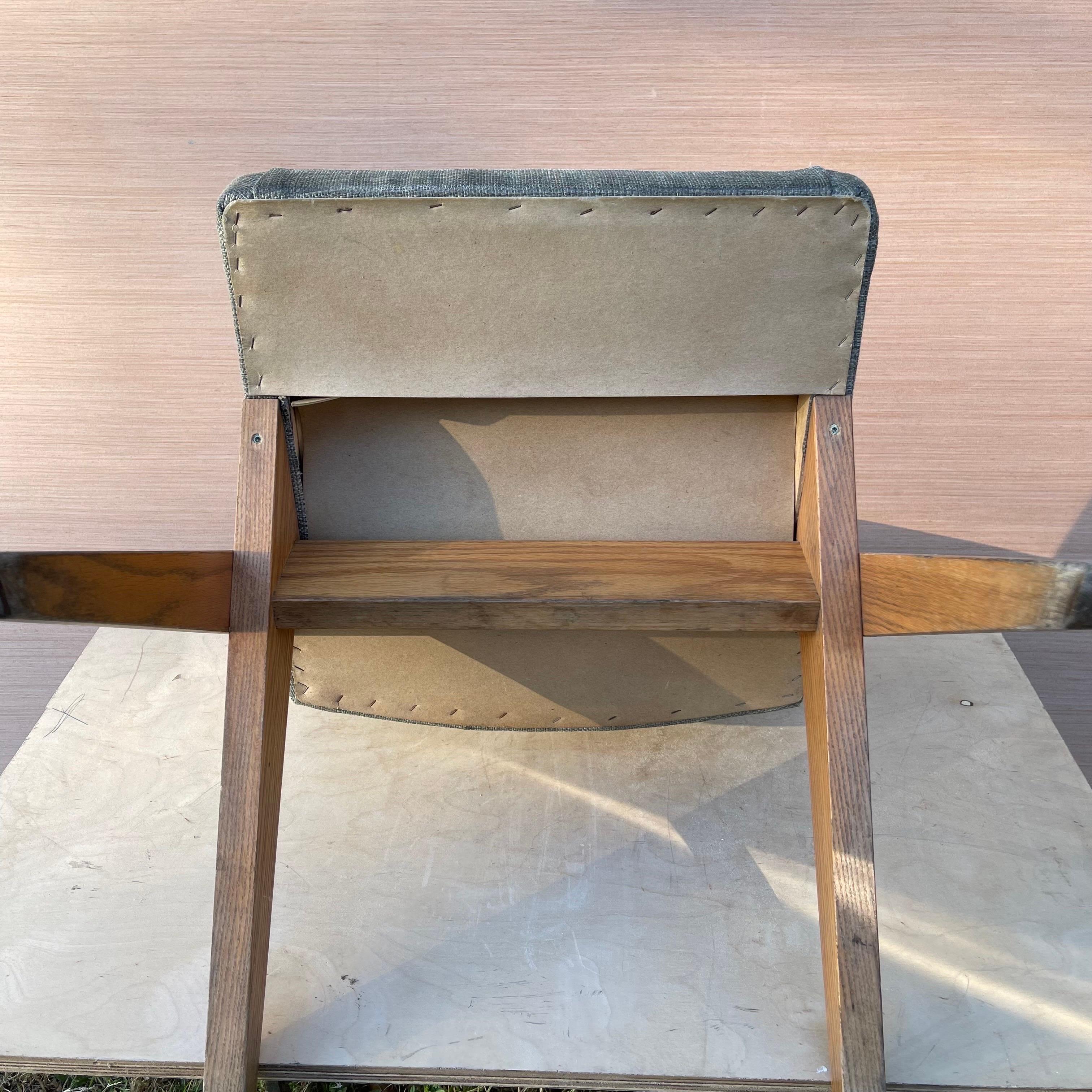 Oak Frame Scissor Chair, Manner of Jose Zanine Caldas For Sale 4