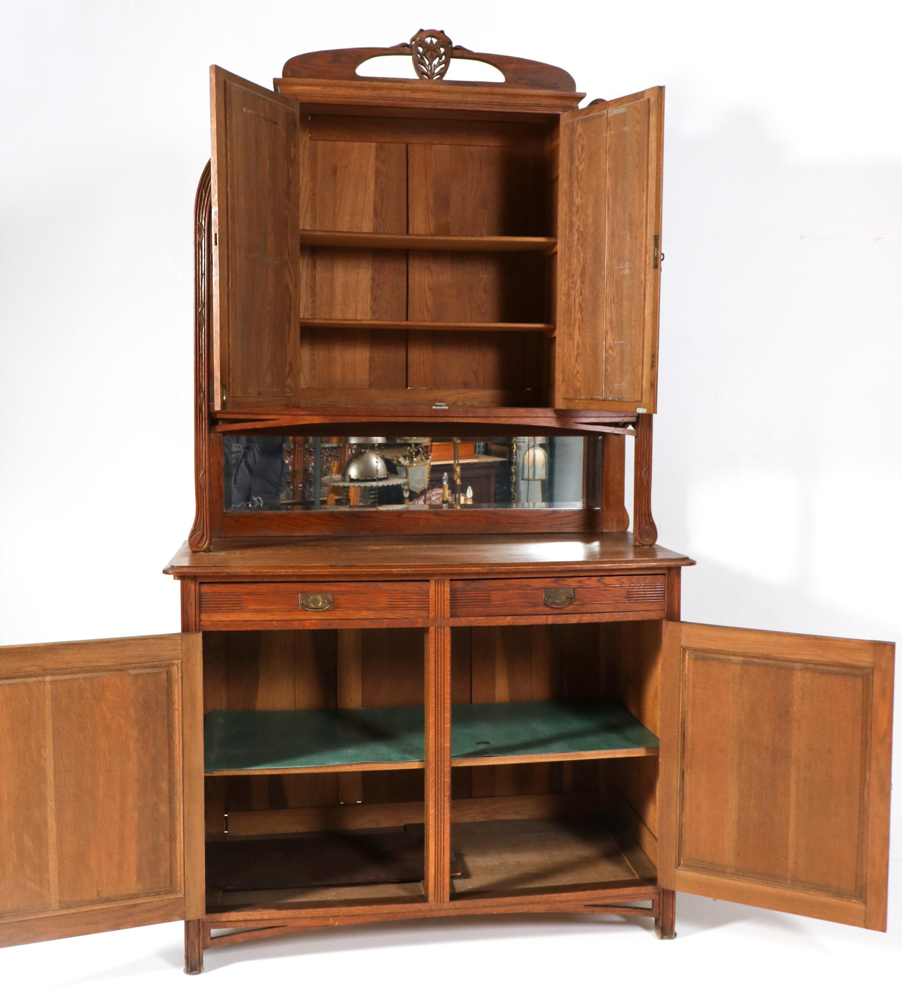 Oak French Art Nouveau Buffet, 1900s In Good Condition For Sale In Amsterdam, NL