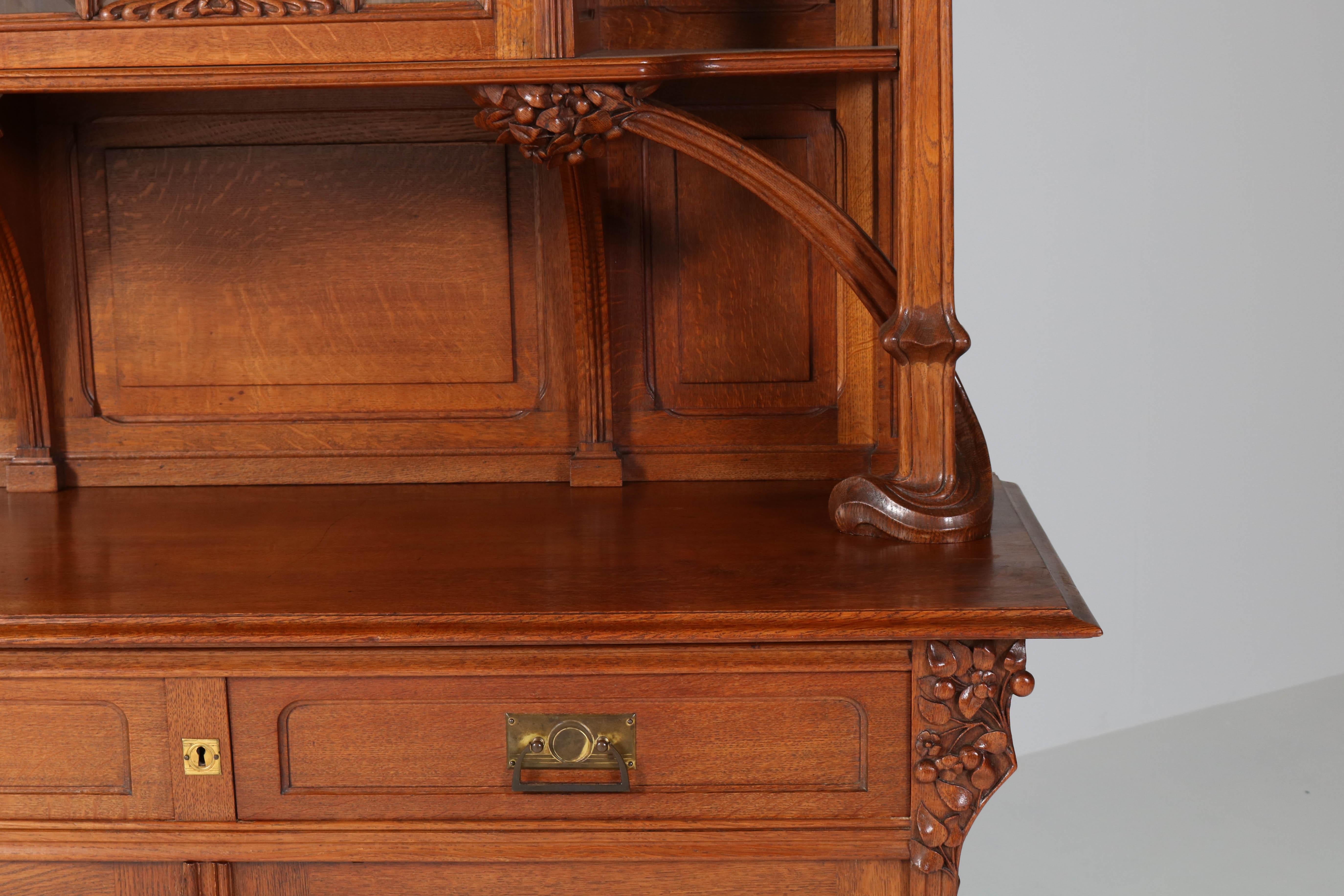 Oak French Art Nouveau Buffet Attributed to Jacques Gruber, 1904 4