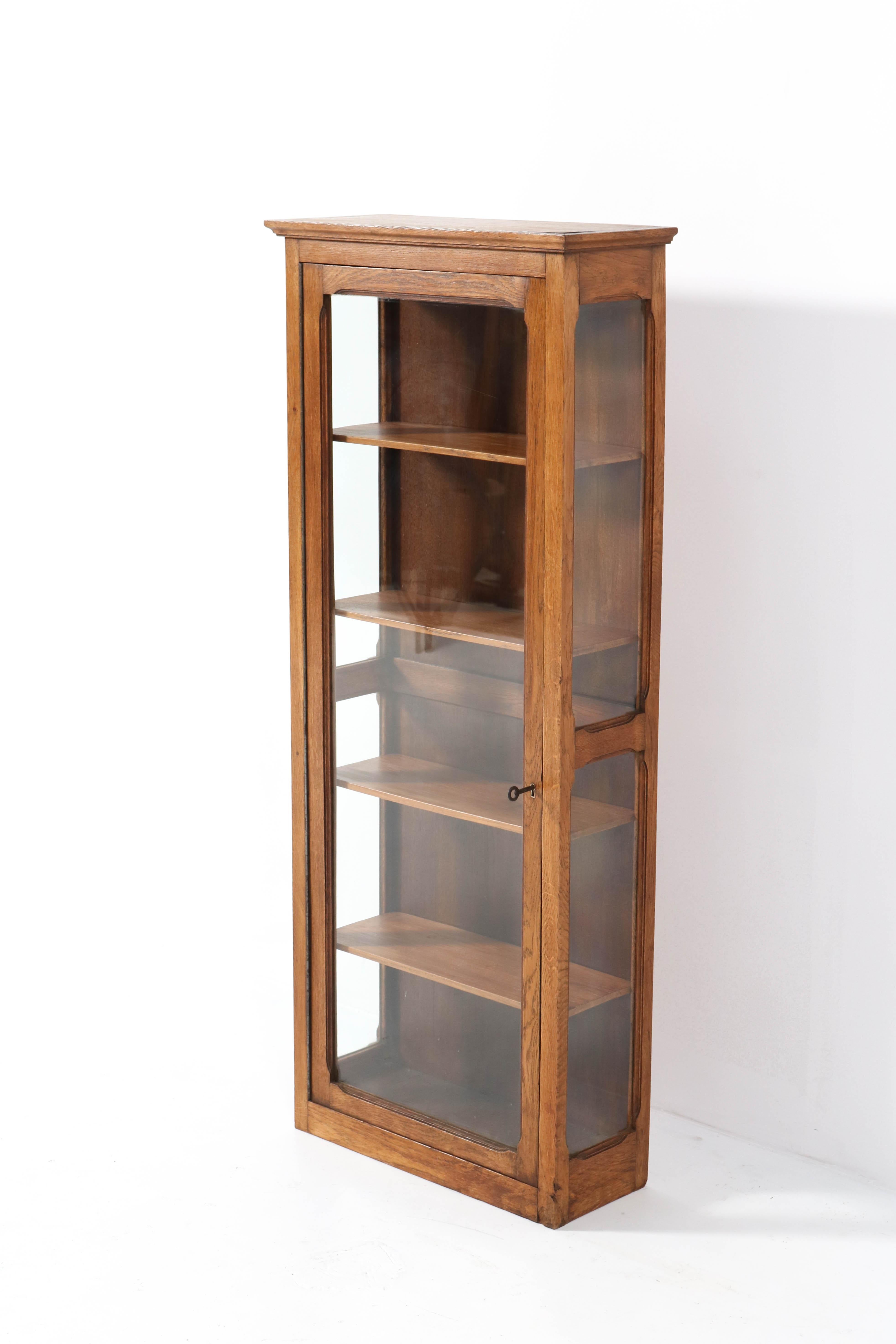 Oak French Art Nouveau Wall Display Cabinet, 1900s In Good Condition In Amsterdam, NL