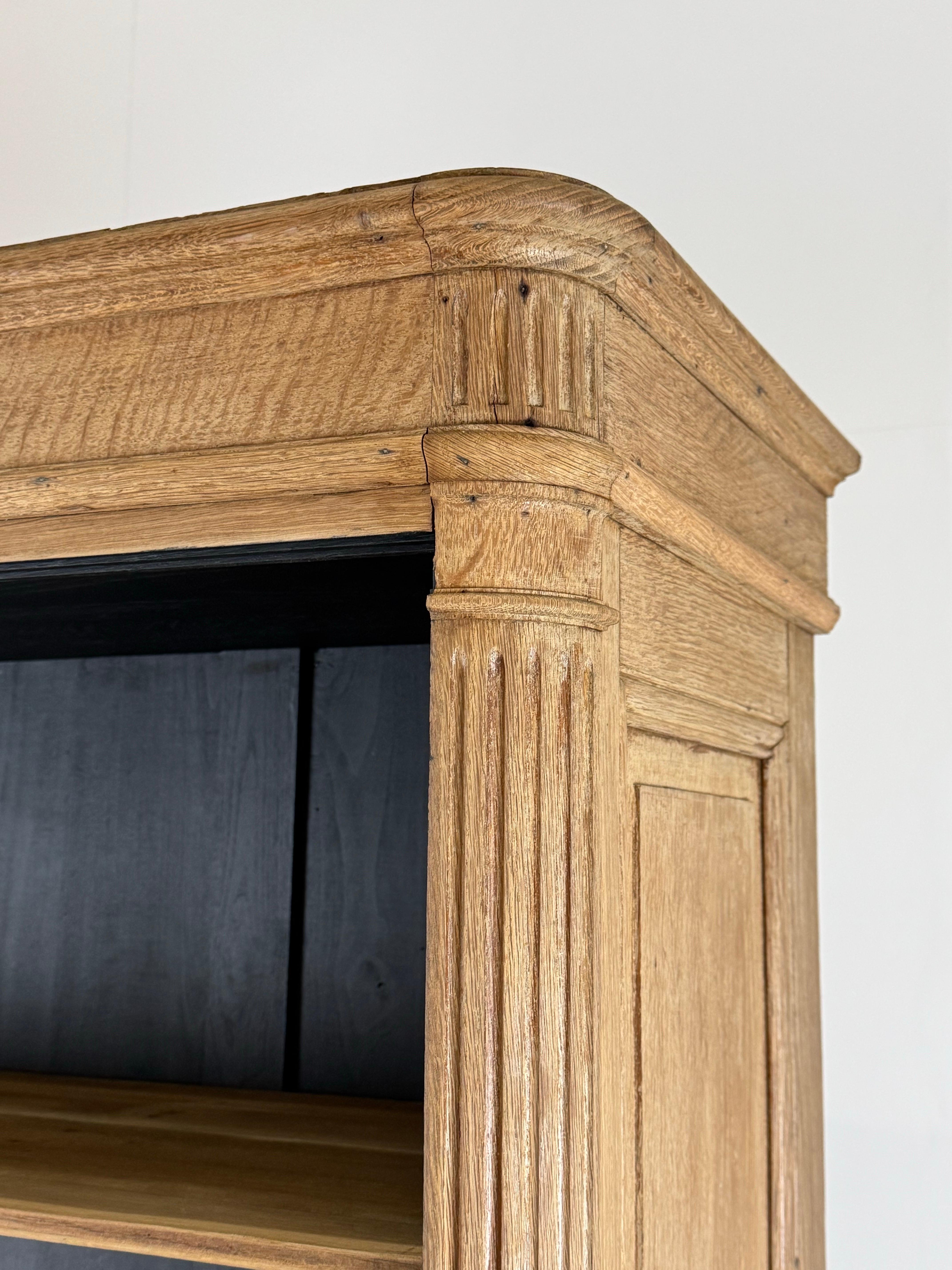 Oak French Bookcase ca. 1900-1910 For Sale 11