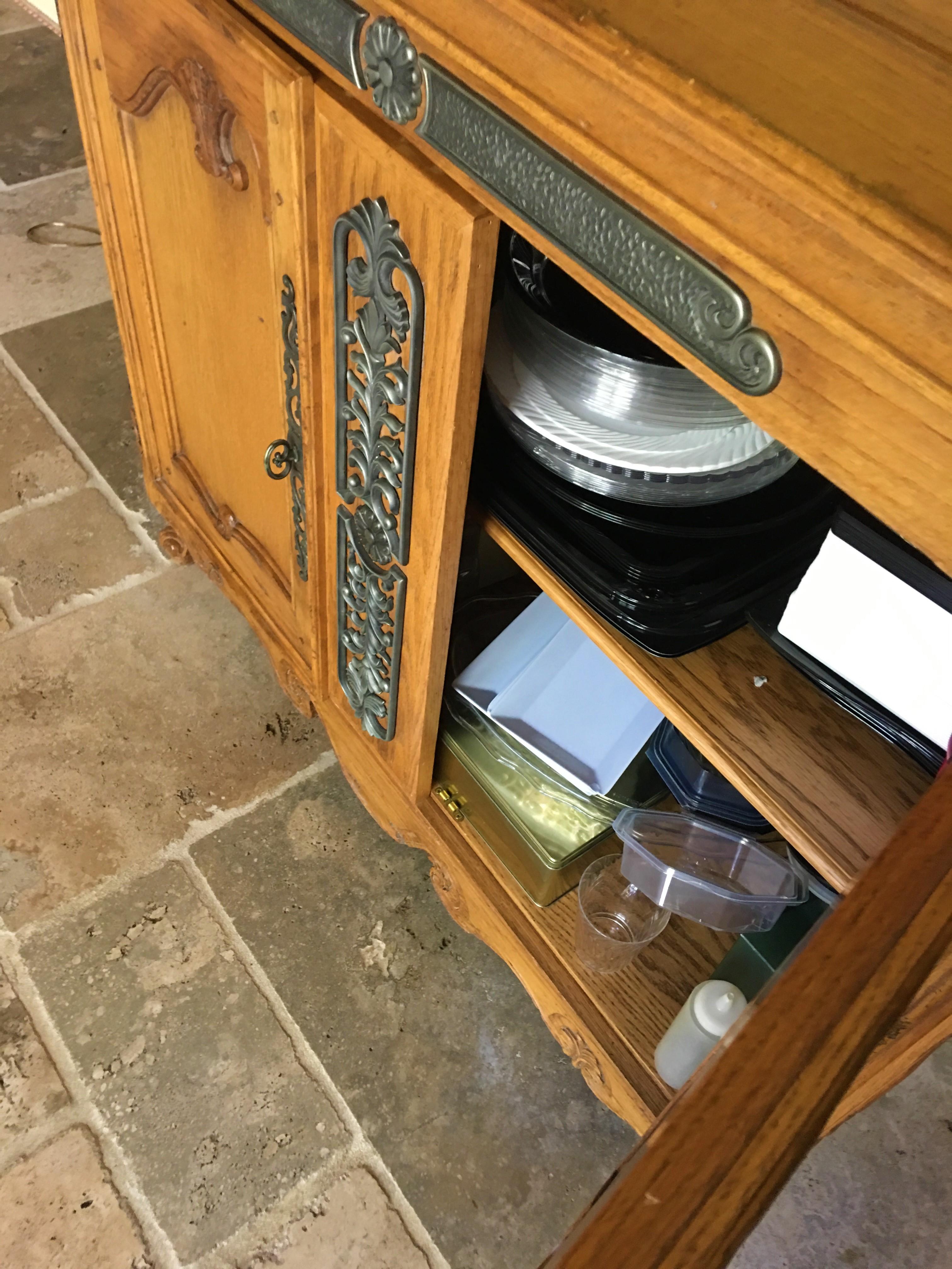 Oak French buffet with two doors and storage, 20th century.