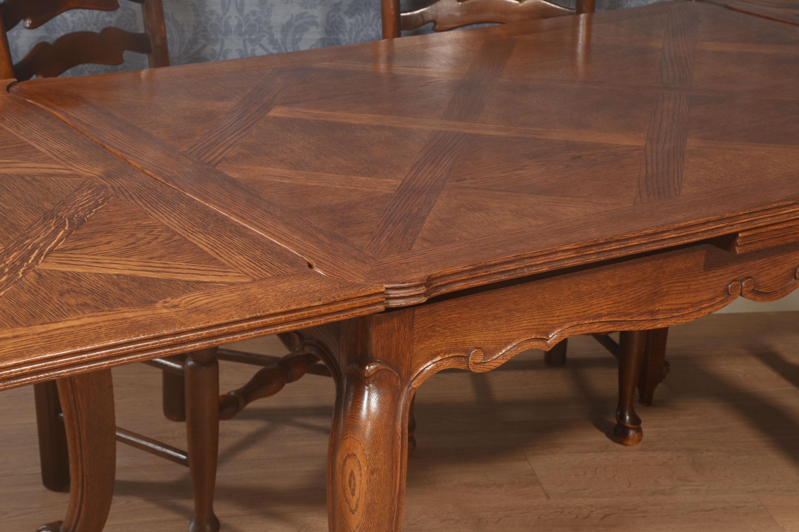 20ième siècle Table à tiroir en Oak French Parquetry en vente