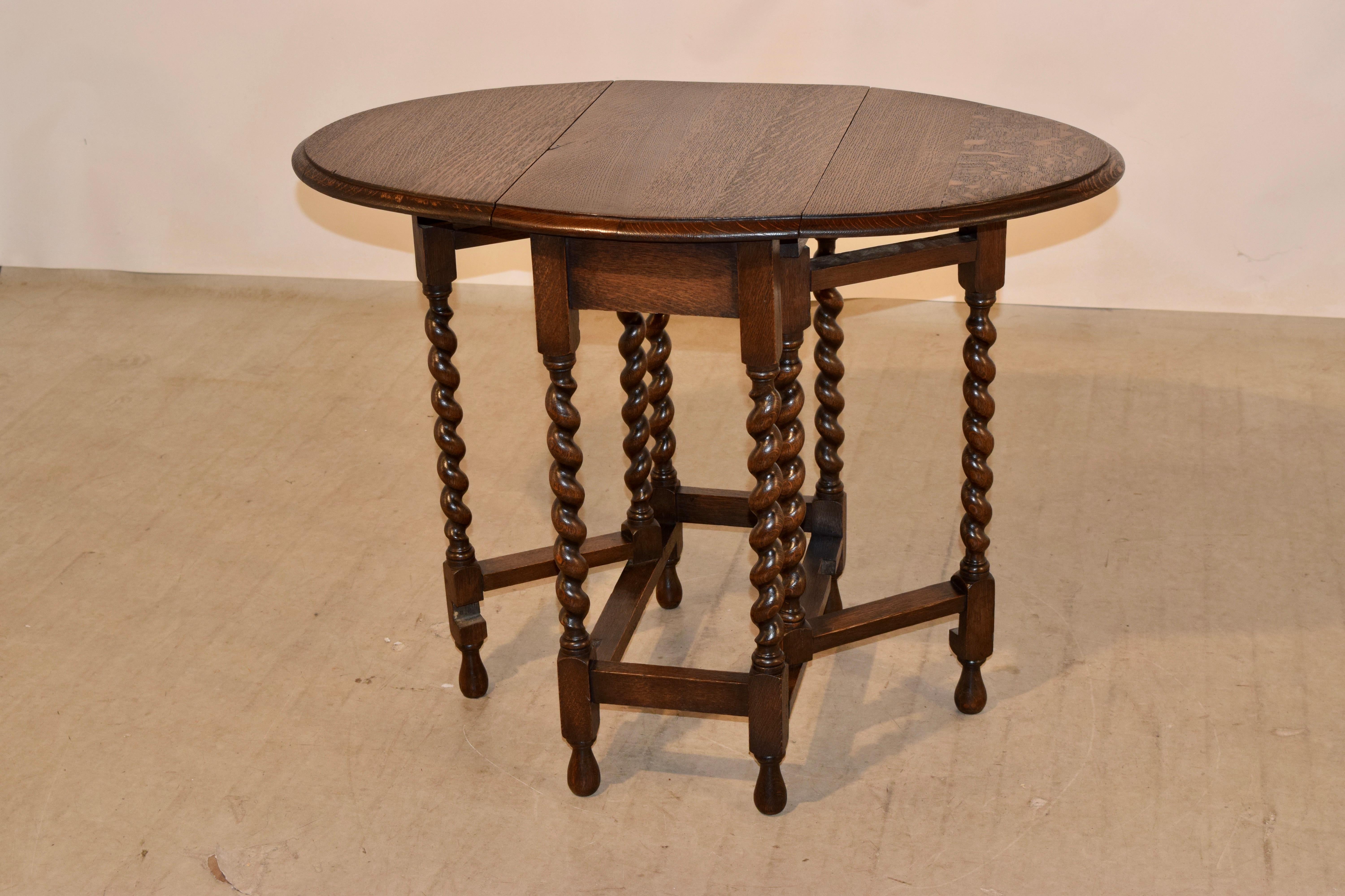 Oak Gateleg Side Table, circa 1900 1