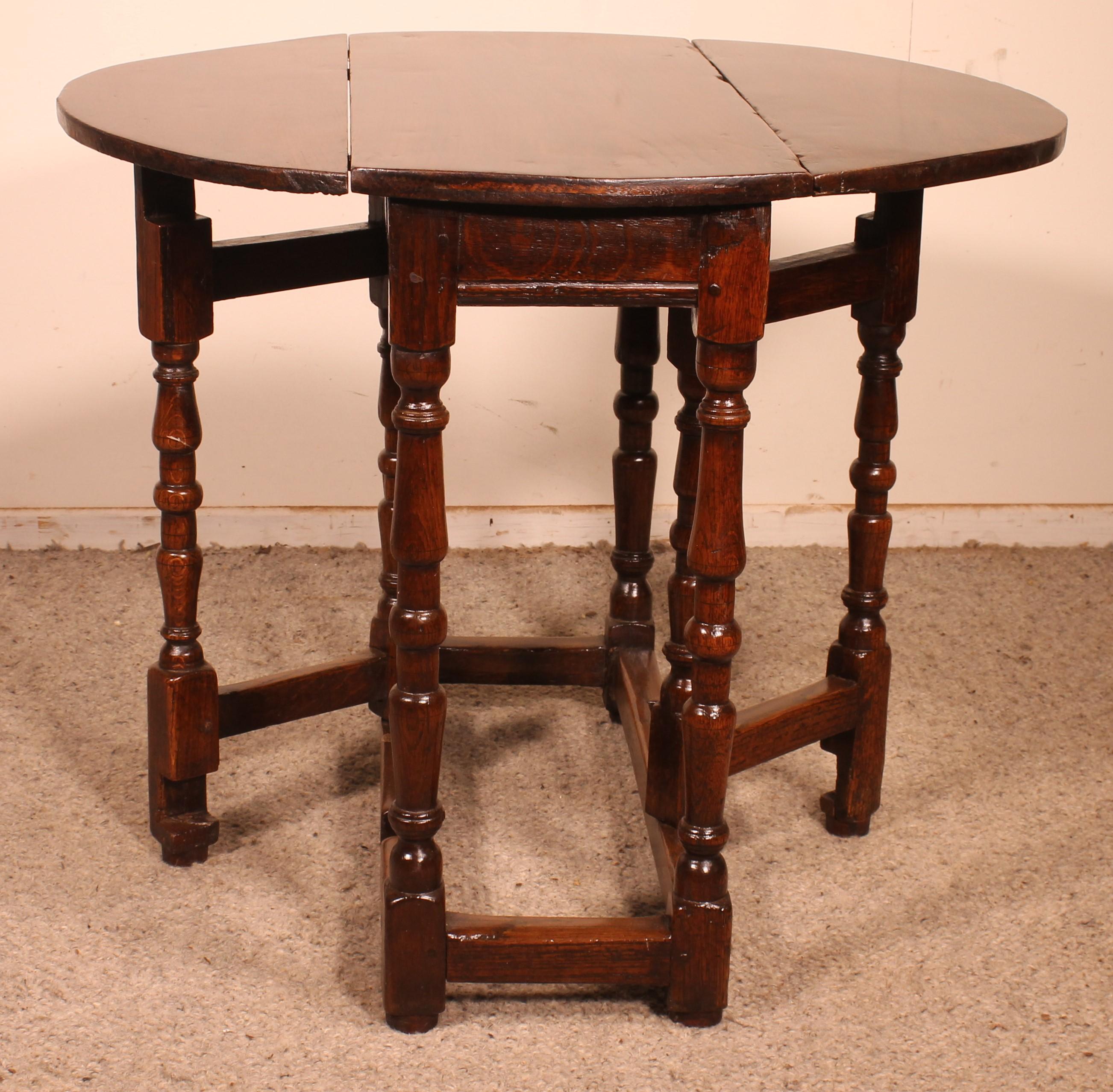 Gateleg-Tisch aus Eichenholz, frühes 18. Jahrhundert 2