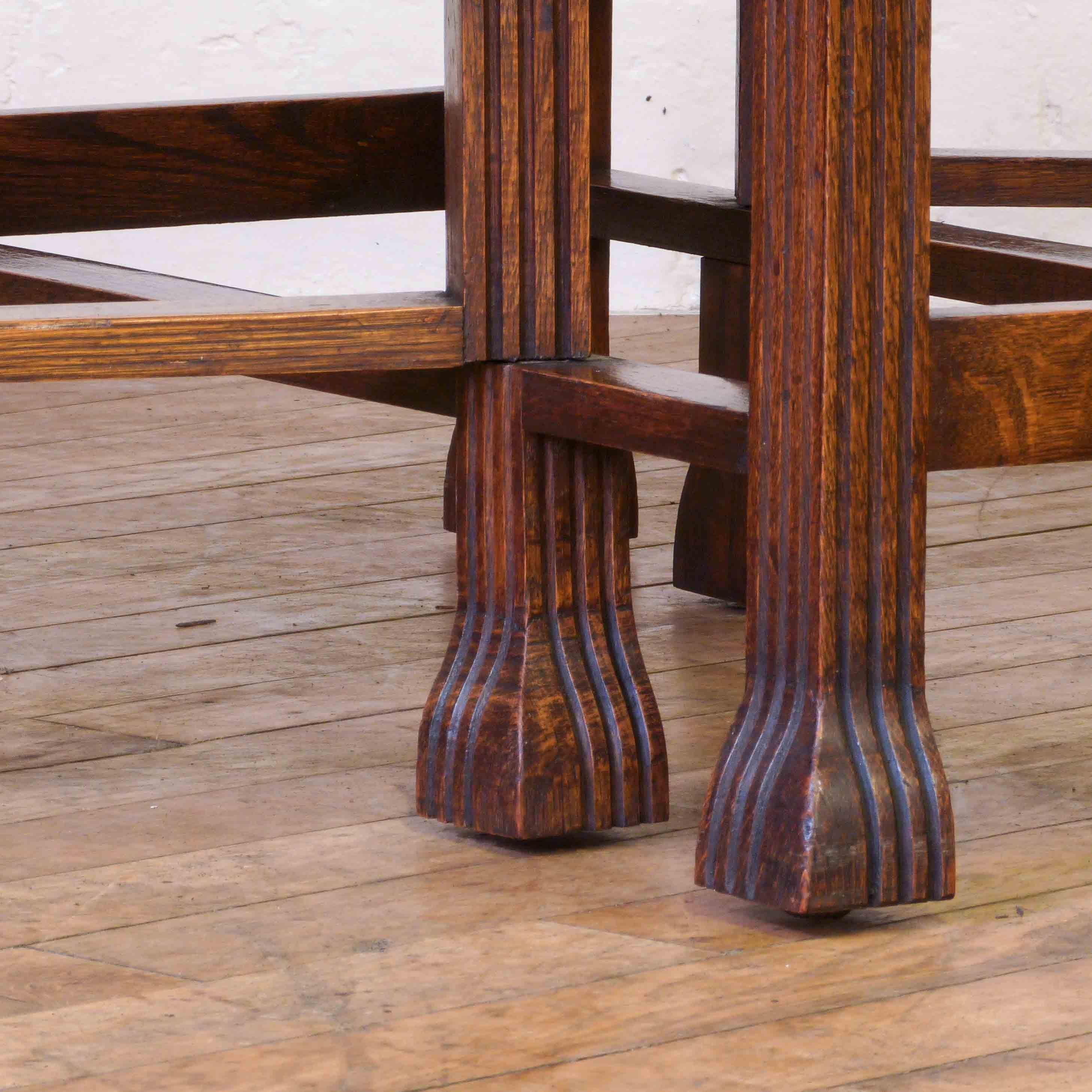 Oak Gateleg Table with Reeded Legs 2