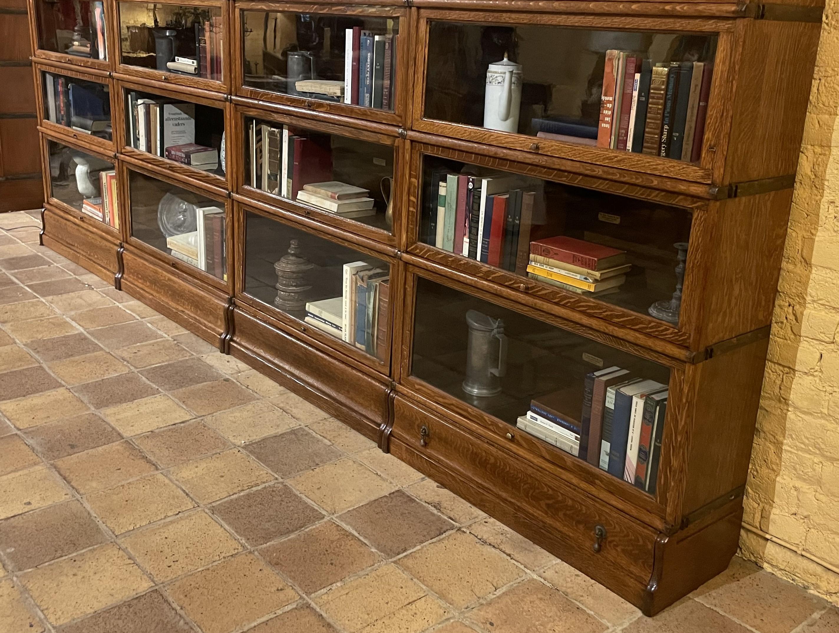Globe Wernicke Bücherregal, bestehend aus 4 Bücherregalen - 19. im Angebot 2