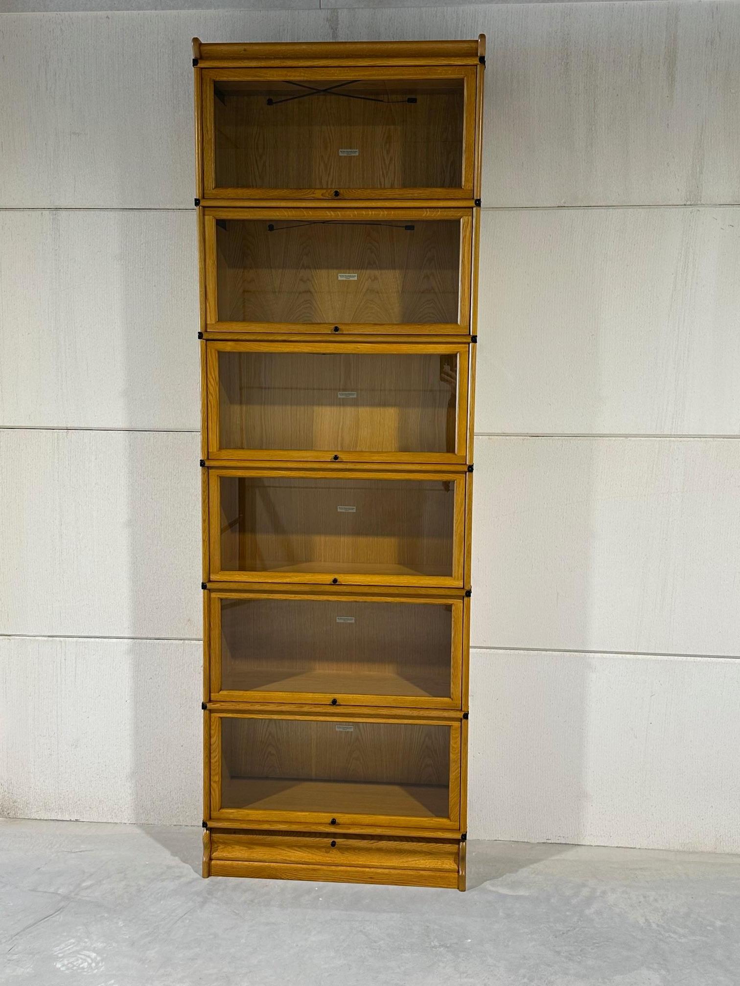 Oak Globe Wernicke bookcase For Sale 5