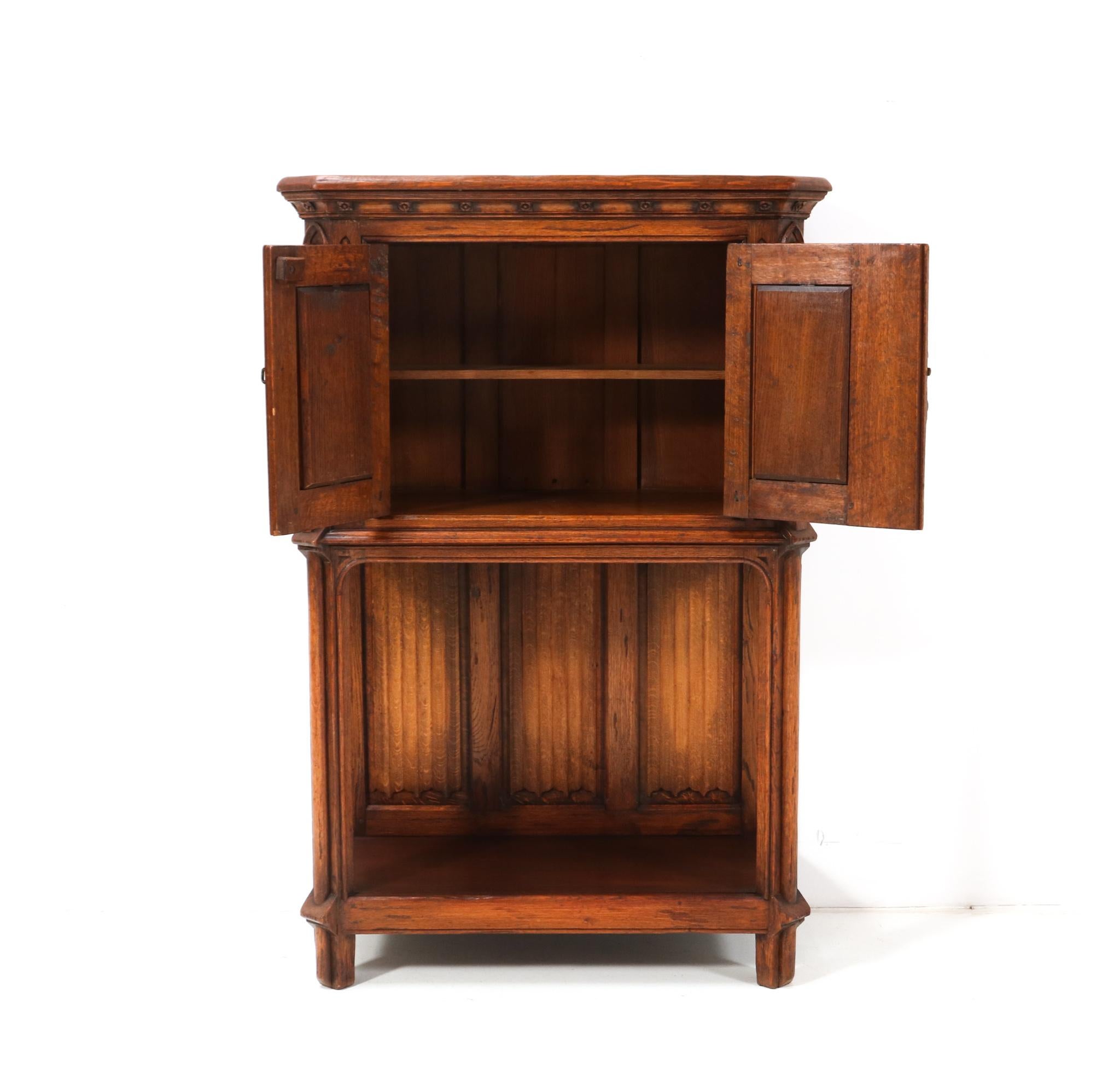 Early 20th Century Oak Gothic Revival Wine Bar Sacristy Cabinet, 1920s For Sale